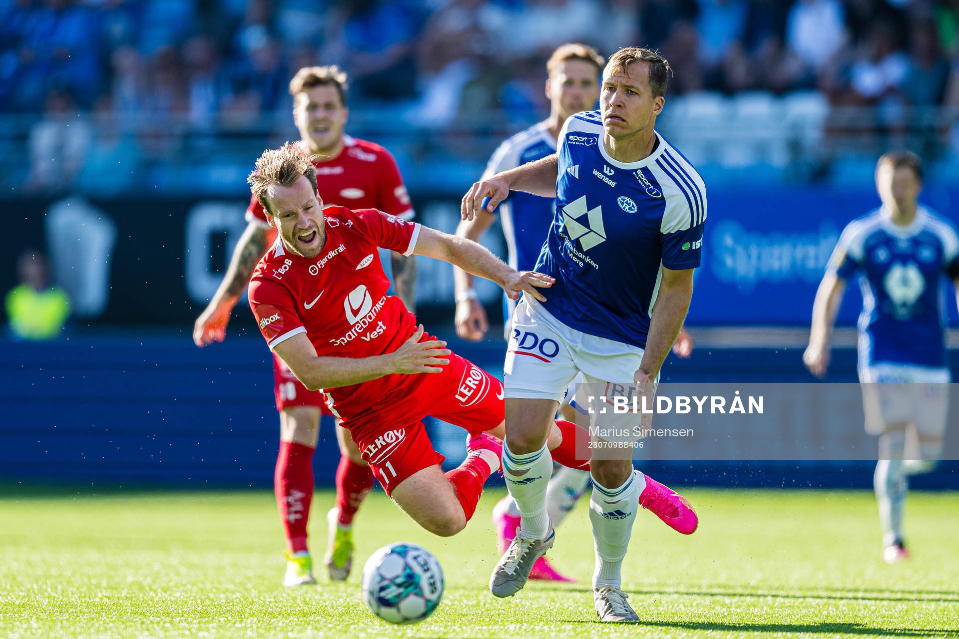 Bård Finne of Brann and Martin Bjørnbak of Molde