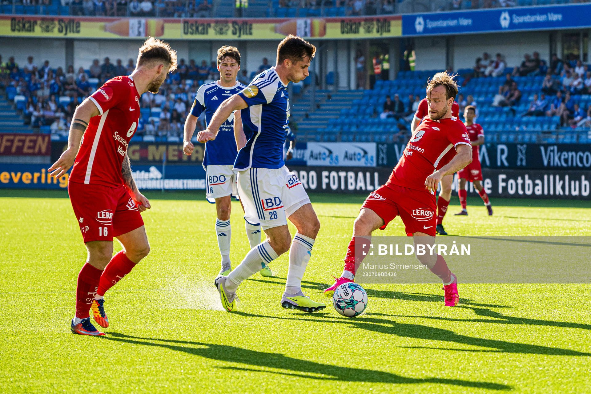 Kristoffer Haugen of Molde and Bård Finne of Brann