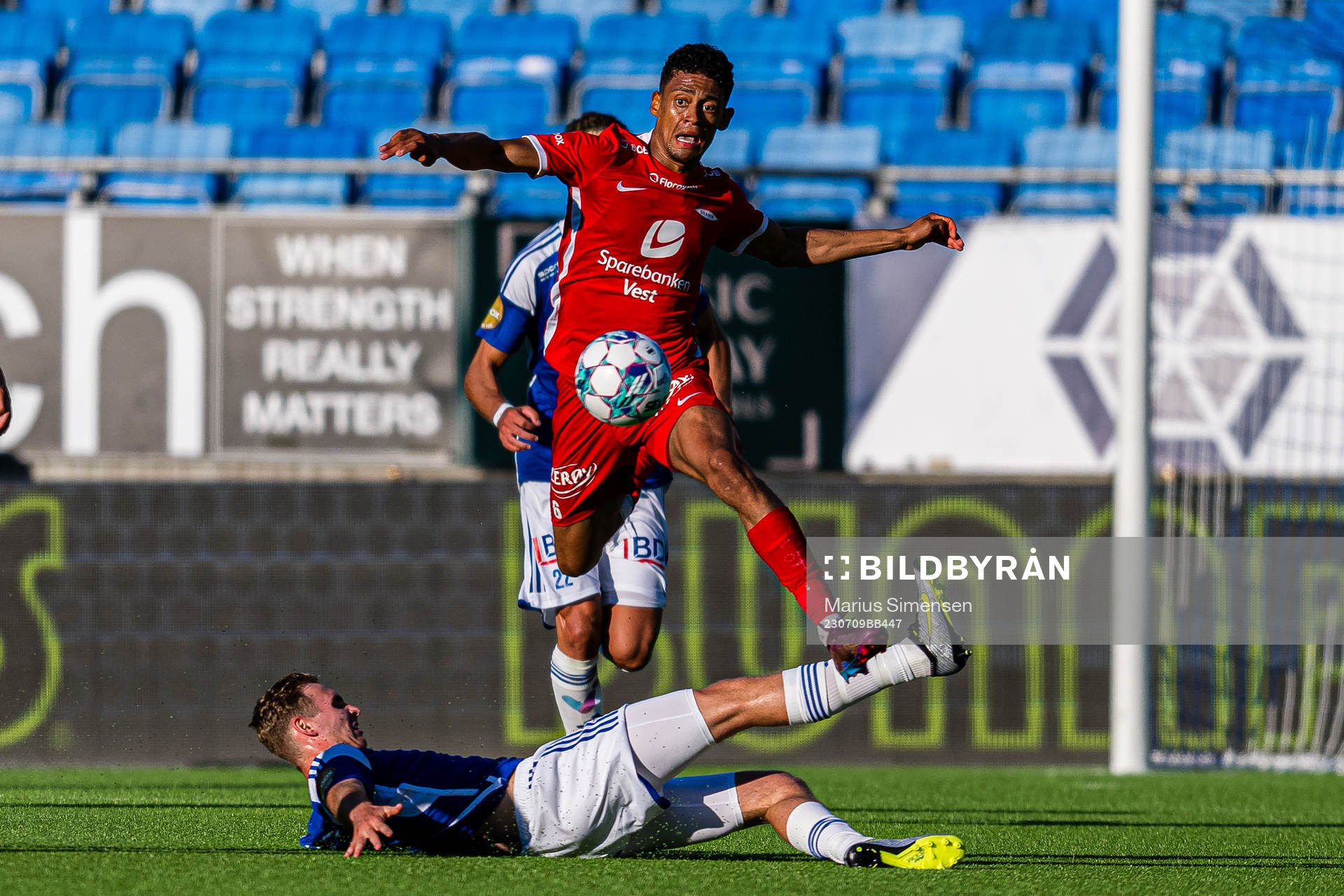 Sivert Mannsverk of Molde and Japhet Sery Larsen of Brann