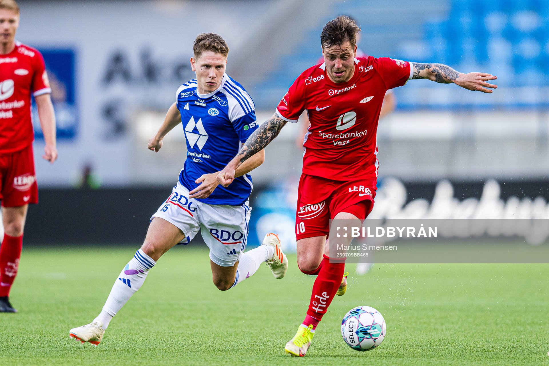 Markus Kaasa of Molde and Frederik Børsting of Brann