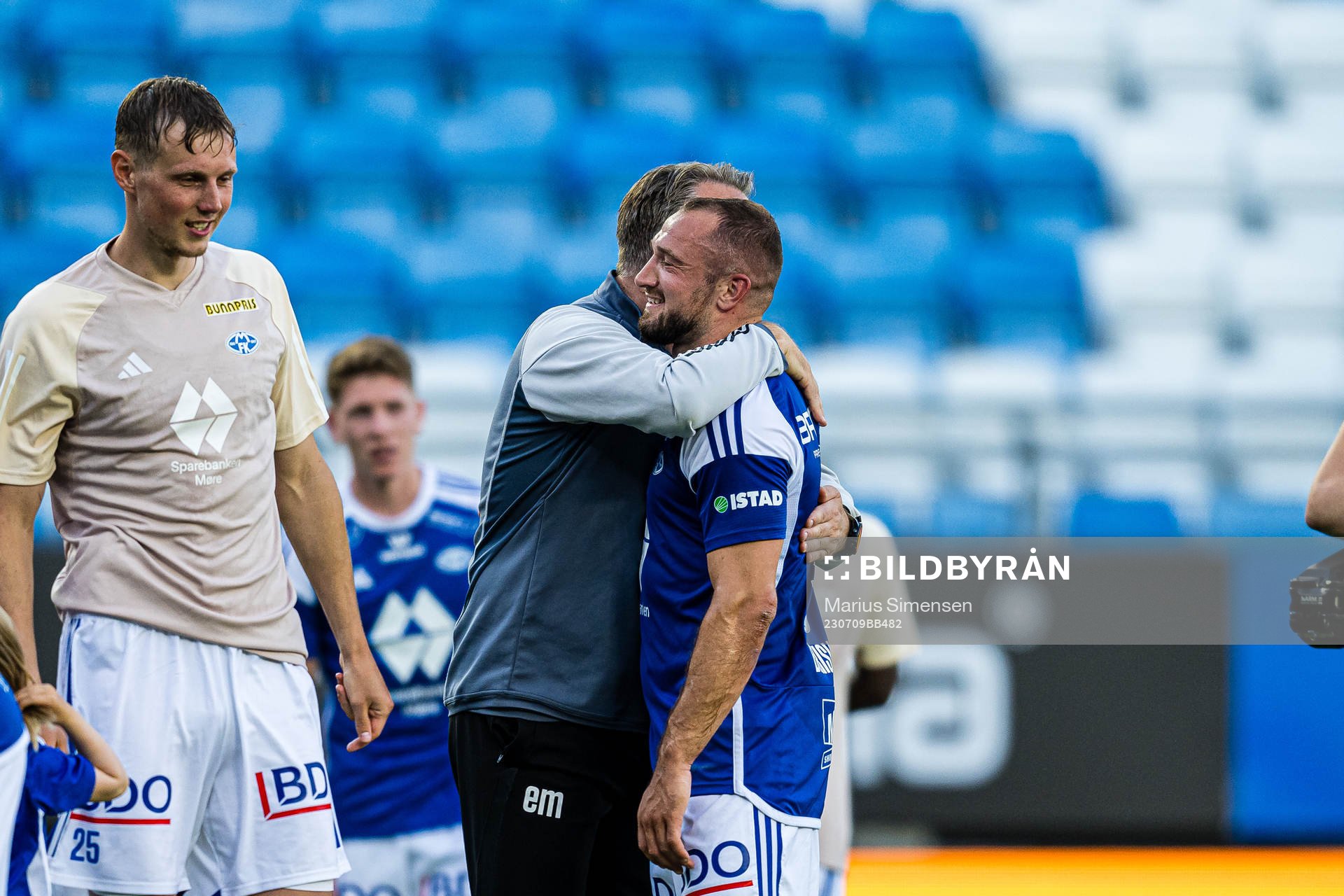 Erling Moe, head coach of Molde, and Veton Berisha of Molde