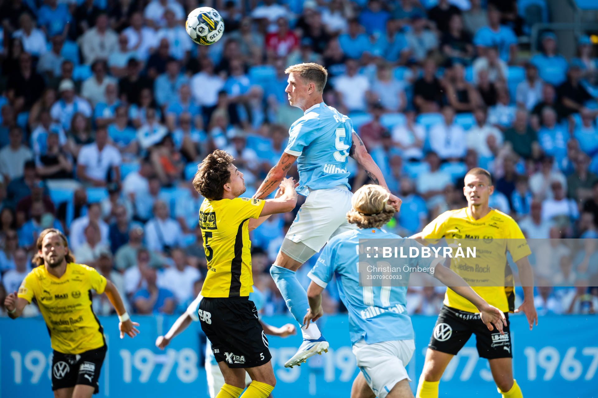 Mjällbys Colin Rösler och Malmö FFs Søren Rieks