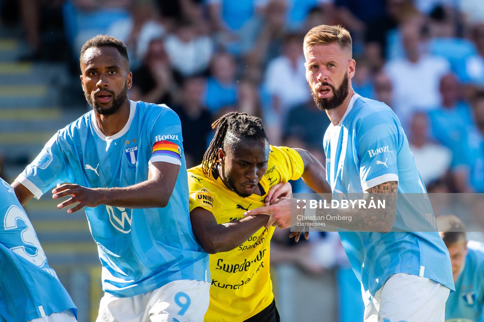 Malmö FFs Isaac Kiese Thelin och Pontus Jansson mot