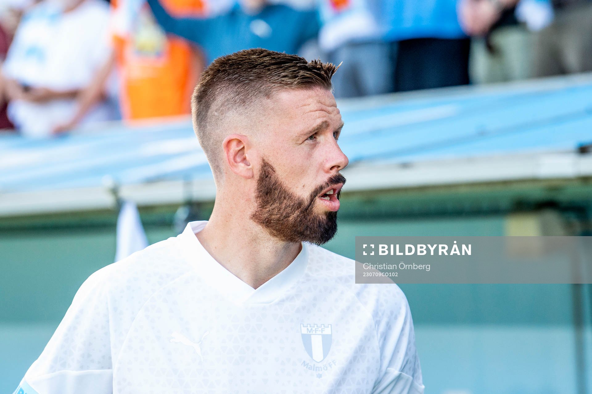 Malmö FFs Pontus Jansson innan fotbollsmatchen i