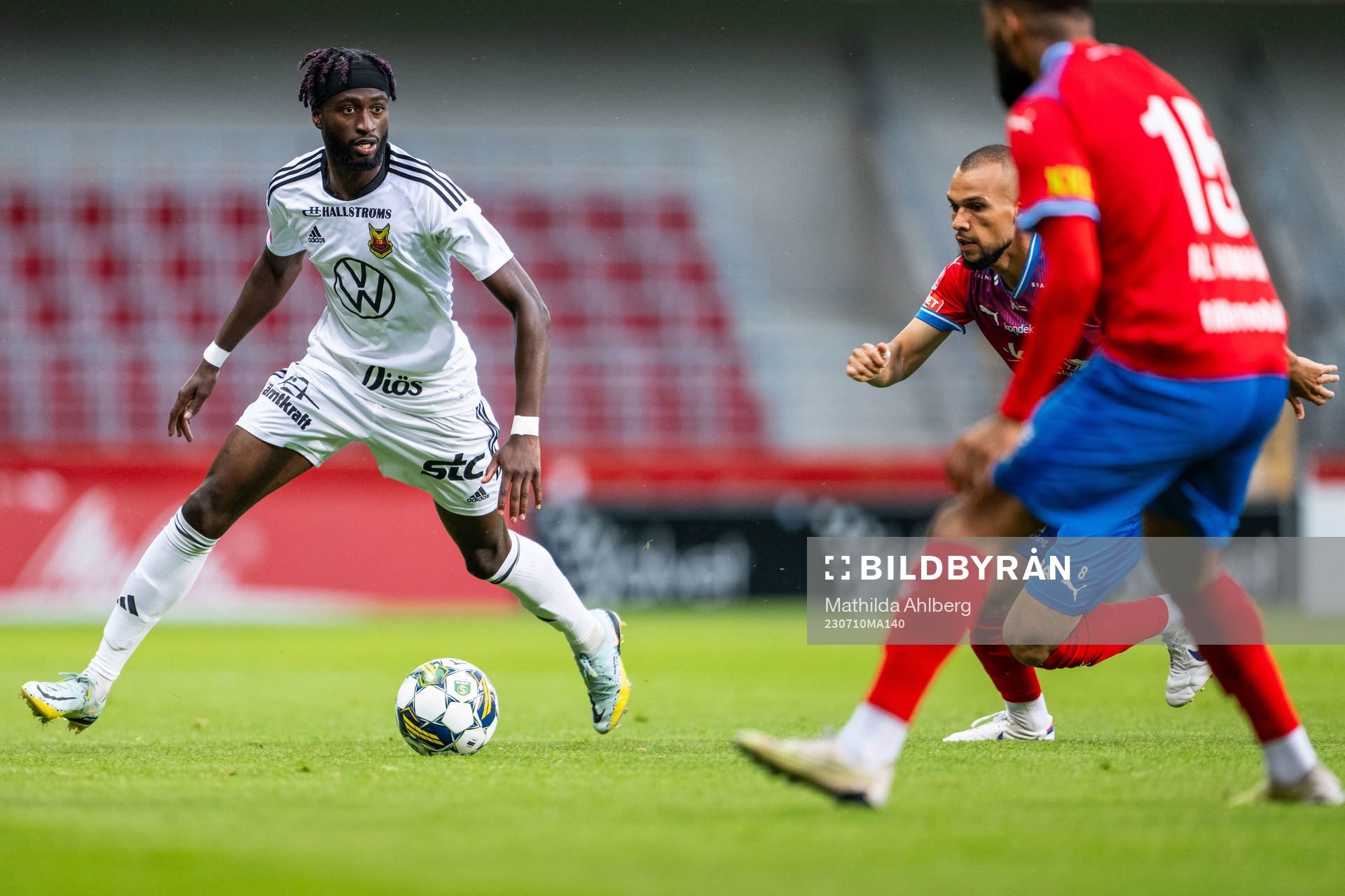 Östersunds Mansour Sinyan och Helsingborgs Sumar Almadjed