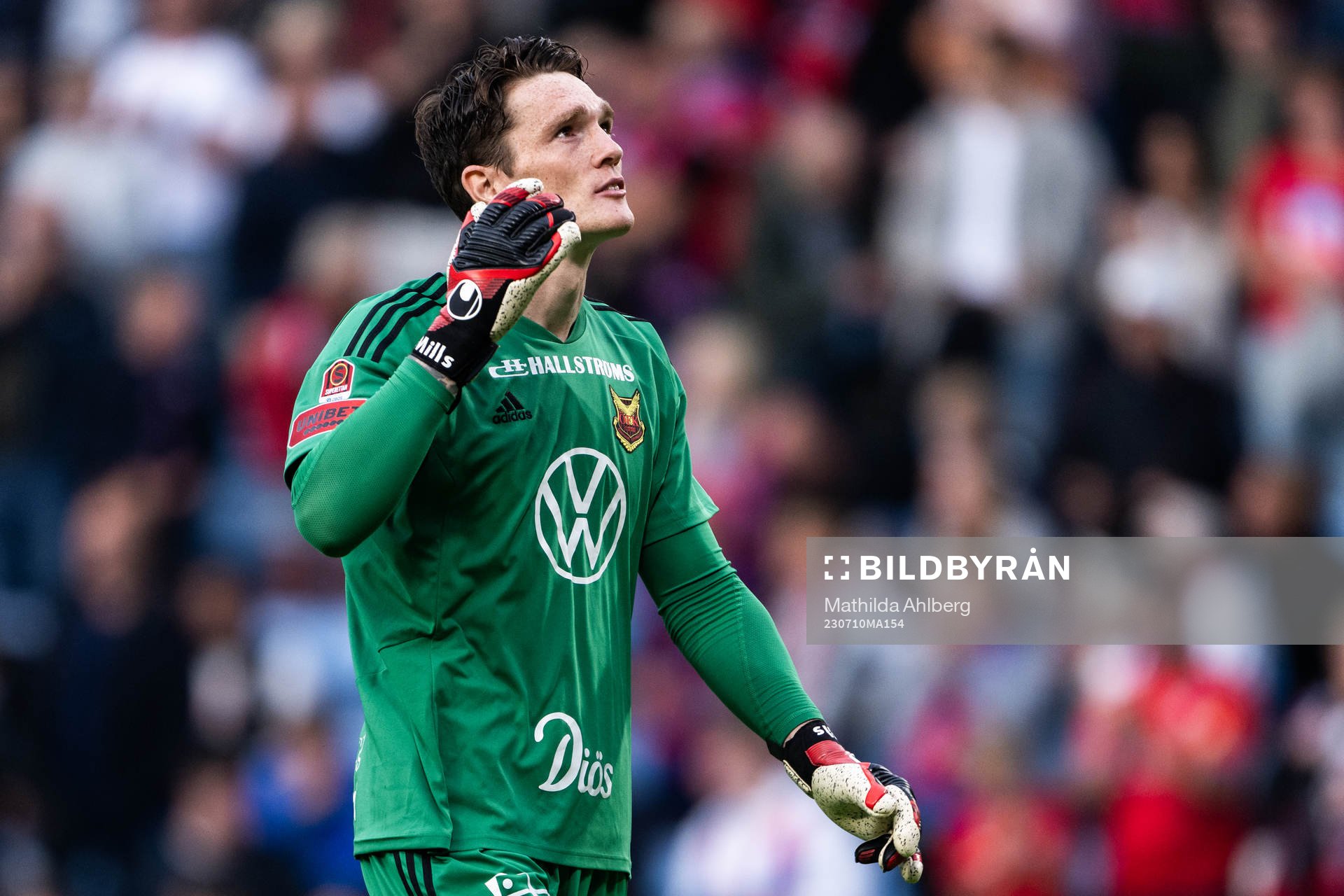 Östersunds målvakt Andrew Robert Mills deppar