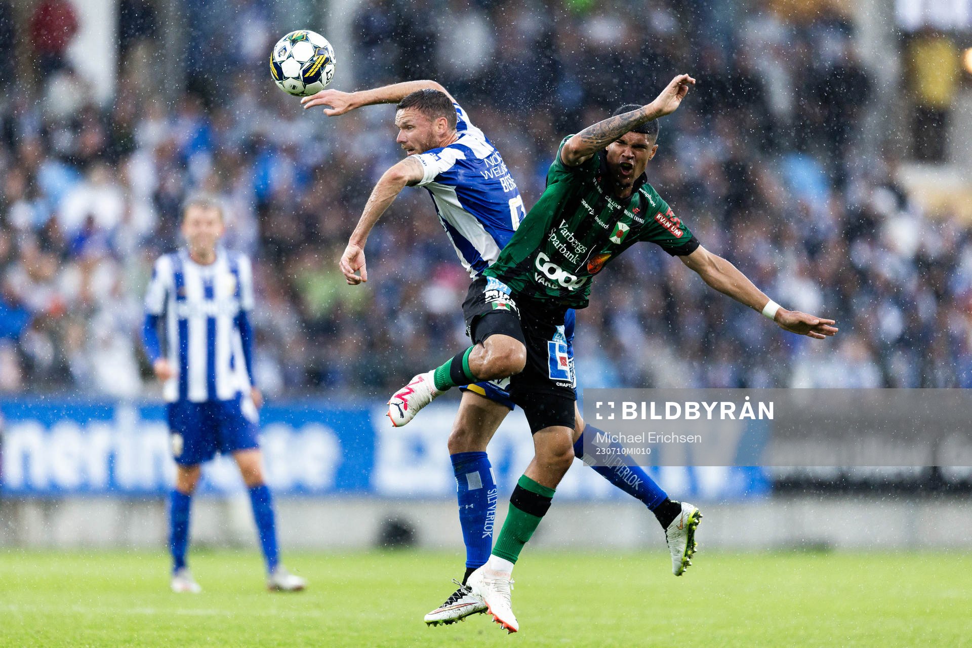 Varbergs Oliver Stanisic och IFK Göteborgs Marcus Berg