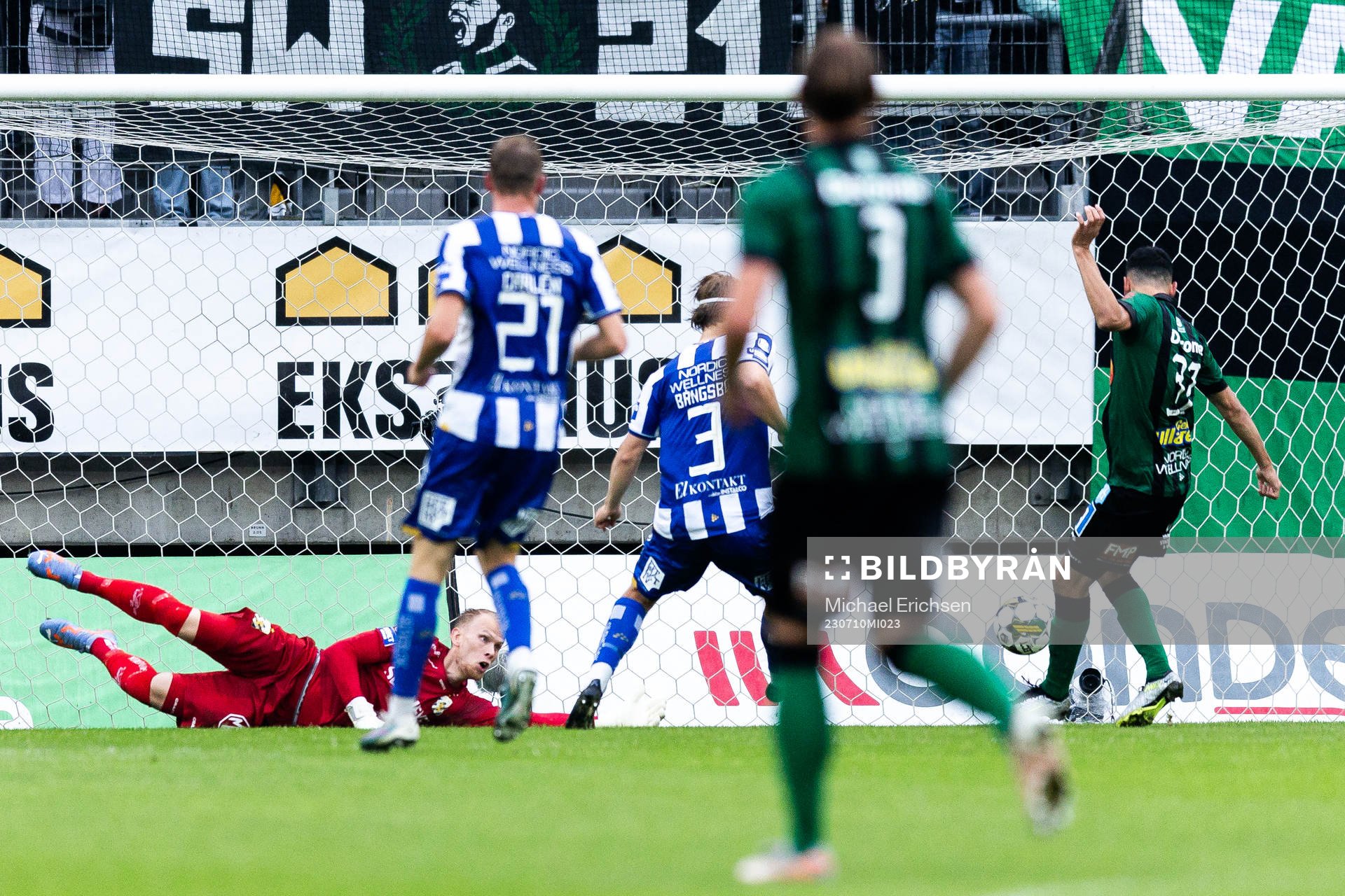 Varbergs Dion Krasniqi gör 0-1 bakom IFK Göteborgs