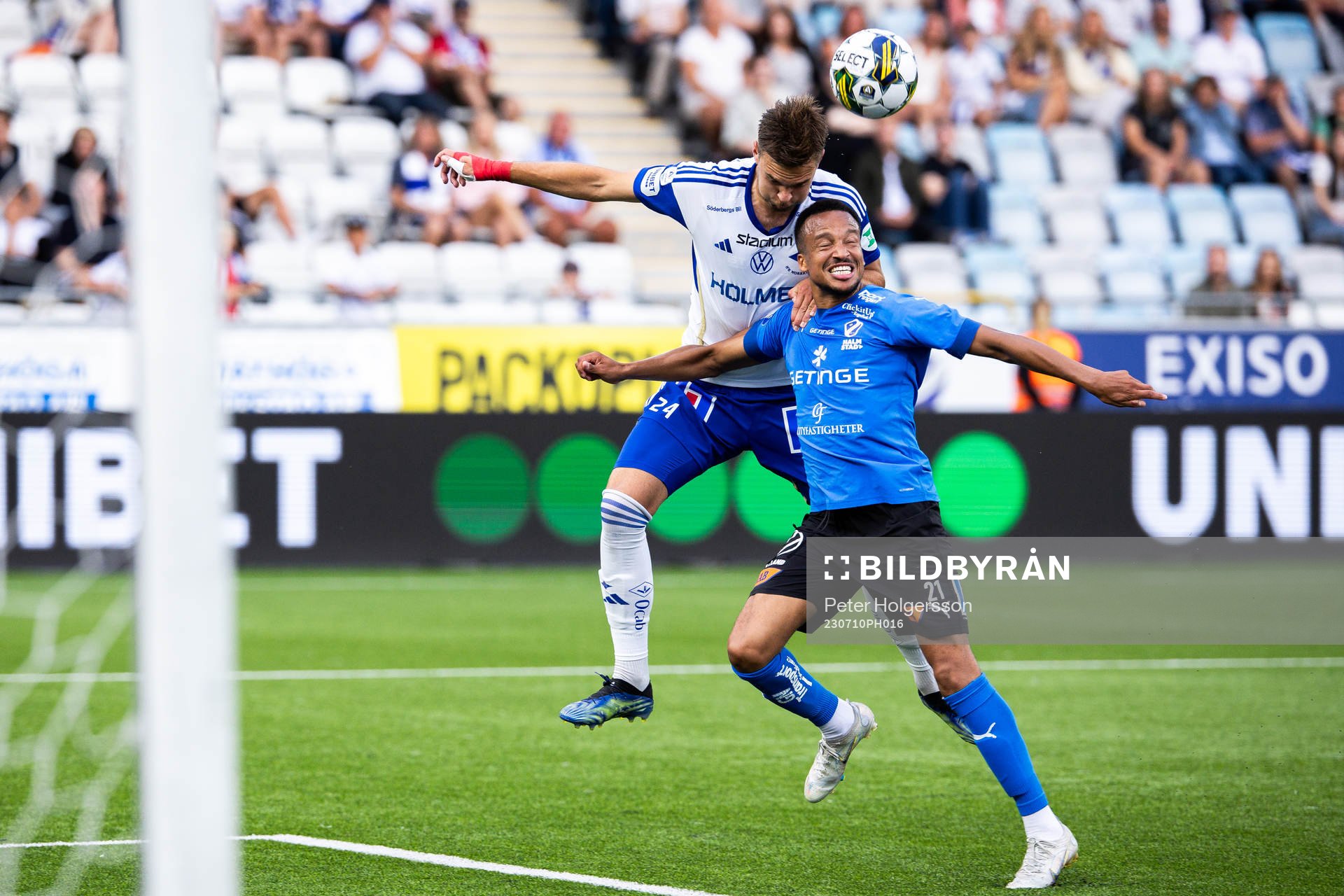 IFK Norrköpings Anton Eriksson och Halmstads Marcus Olsson