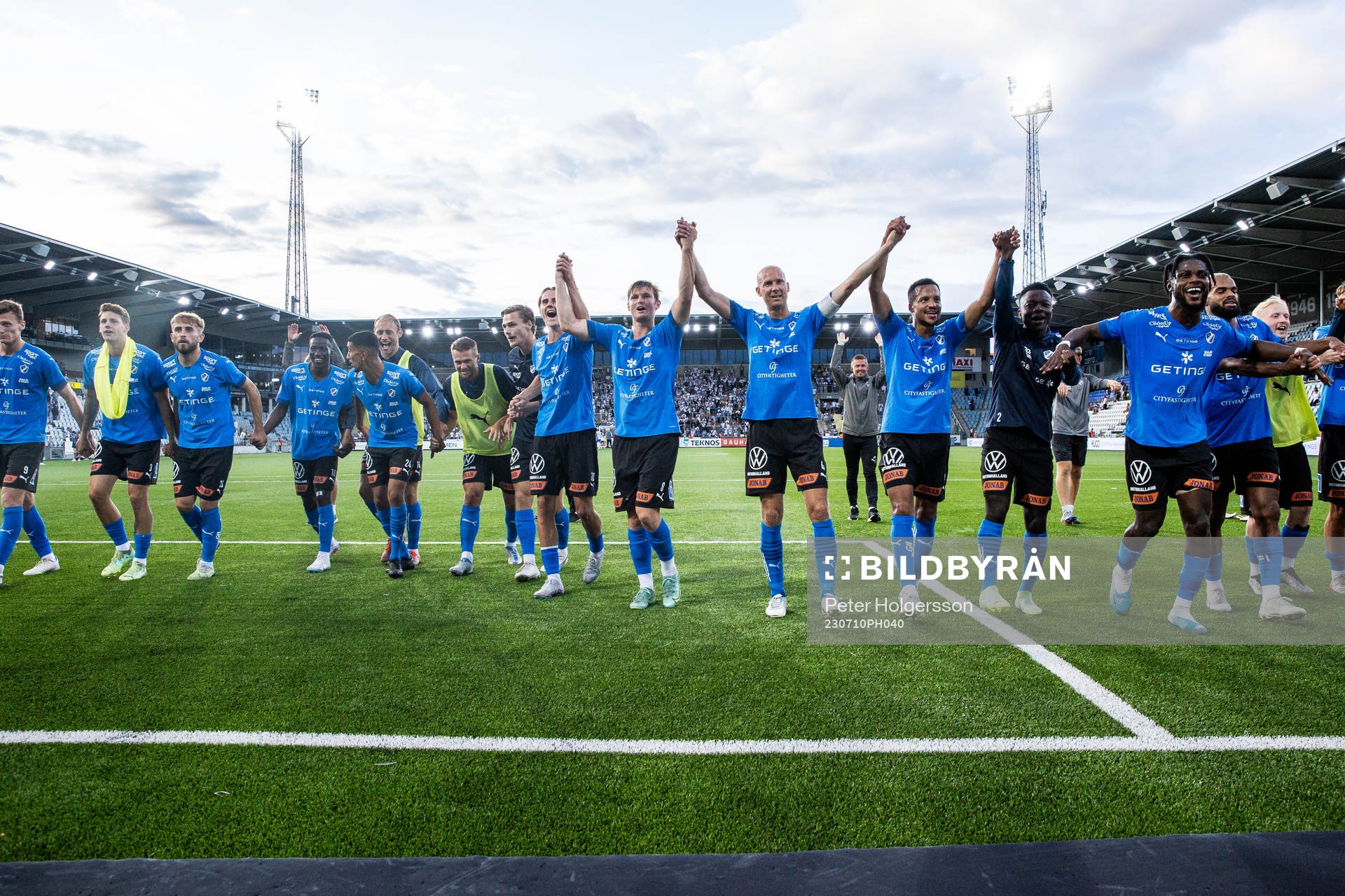 Halmstads spelare jublar