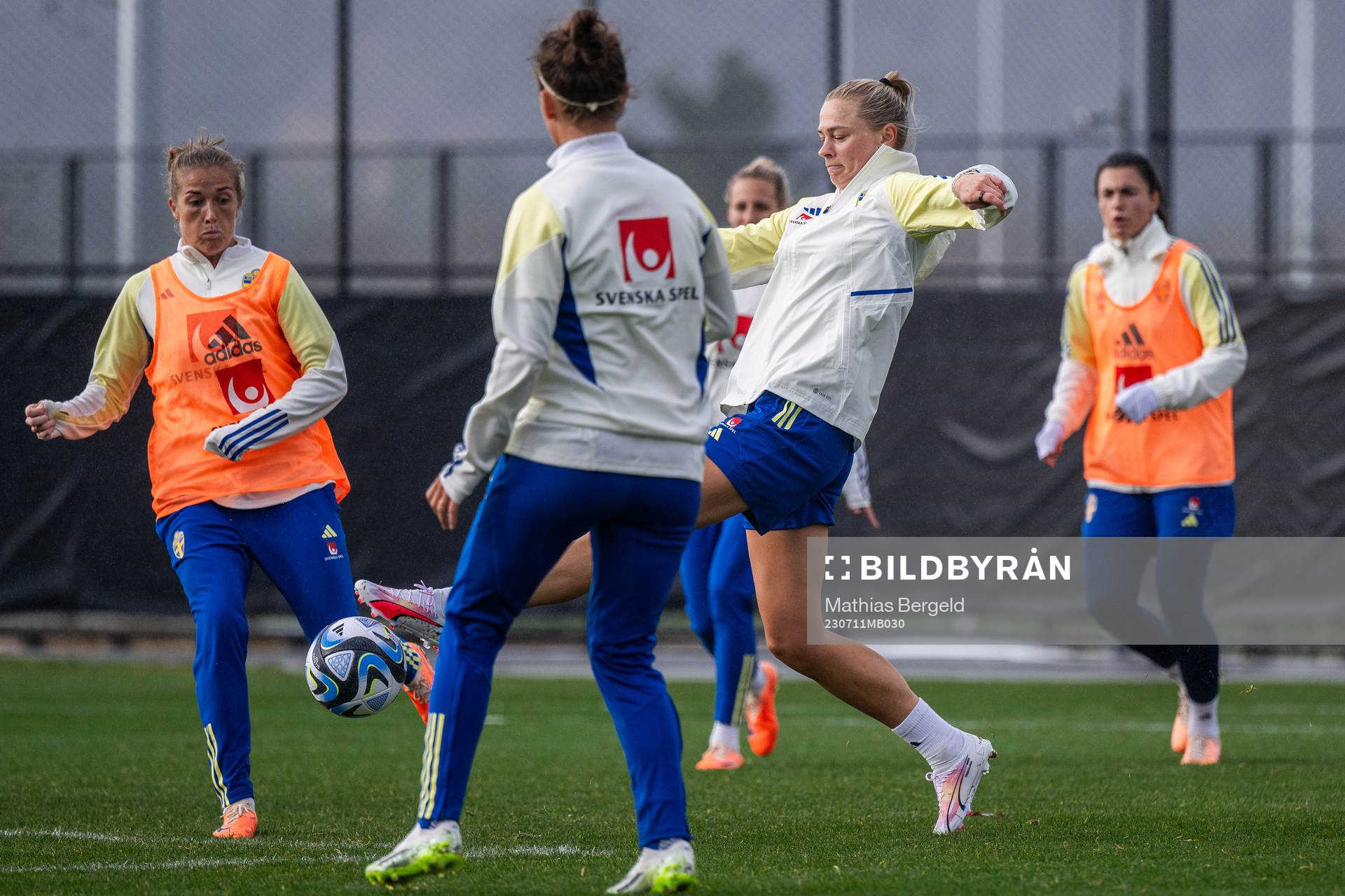 Filippa Angeldahl and Fridolina Rolfö of the Swedish