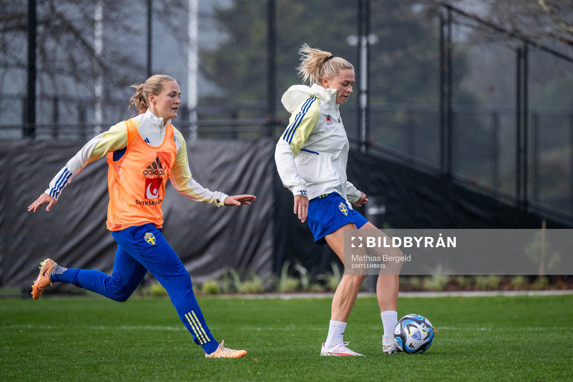 Magdalena Eriksson and Fridolina Rolfö of the Swedish