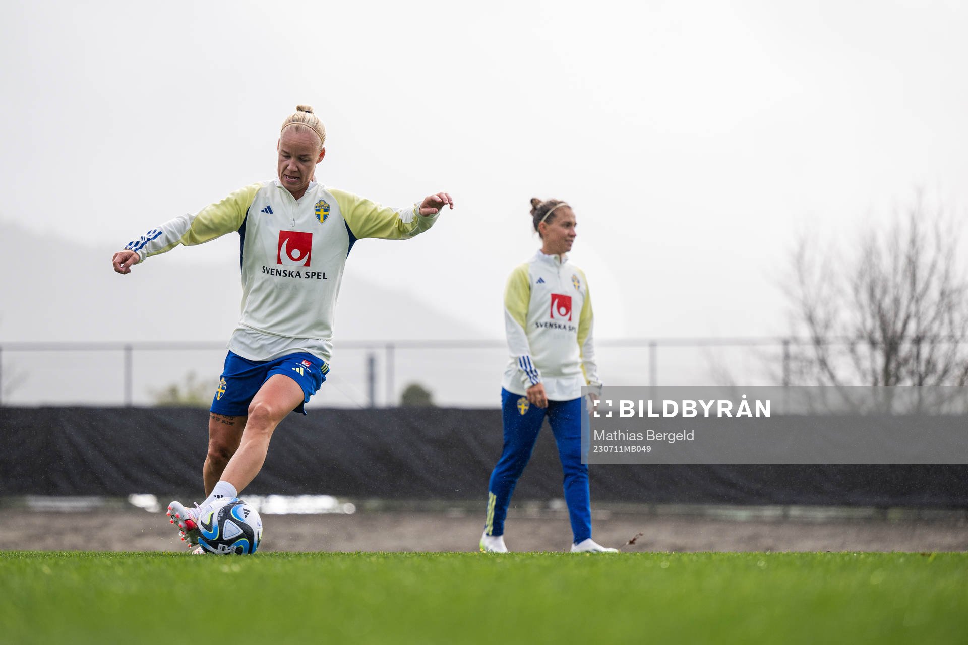 Caroline Seger and Julia Zigiotti Olme of the Swedish
