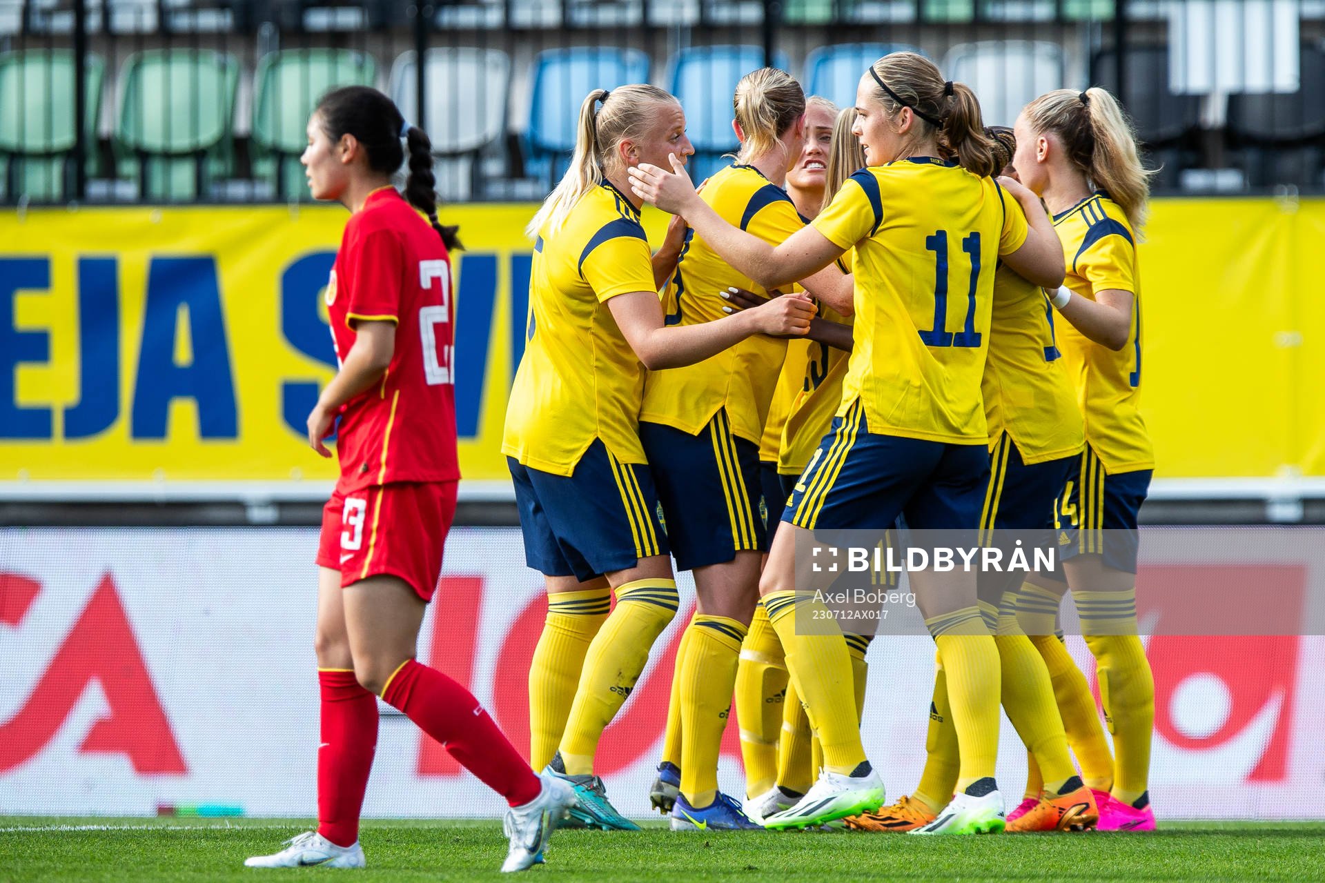 Evelyn Ijeh of Sweden celebrates with team
