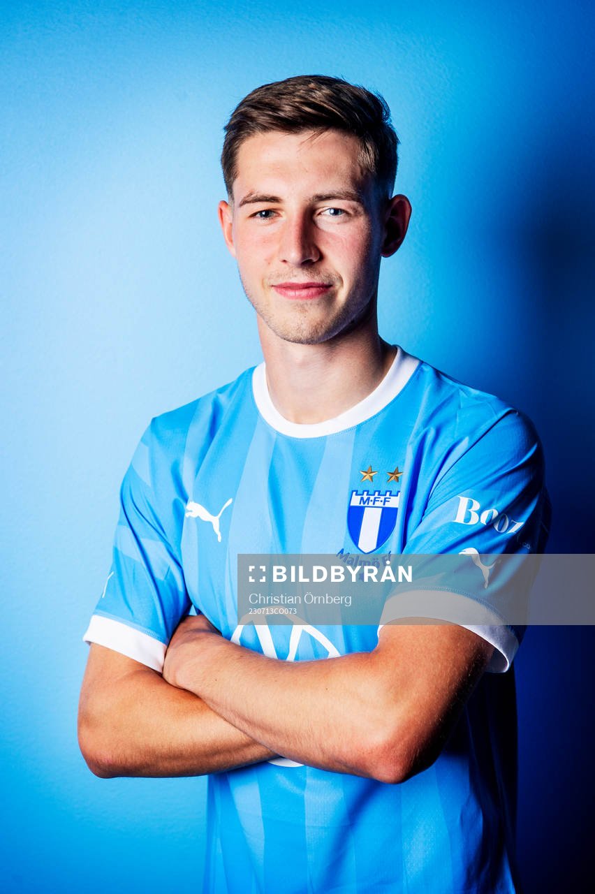 Malmö FF presenterar Lasse Berg Johnsen som ny spelare.