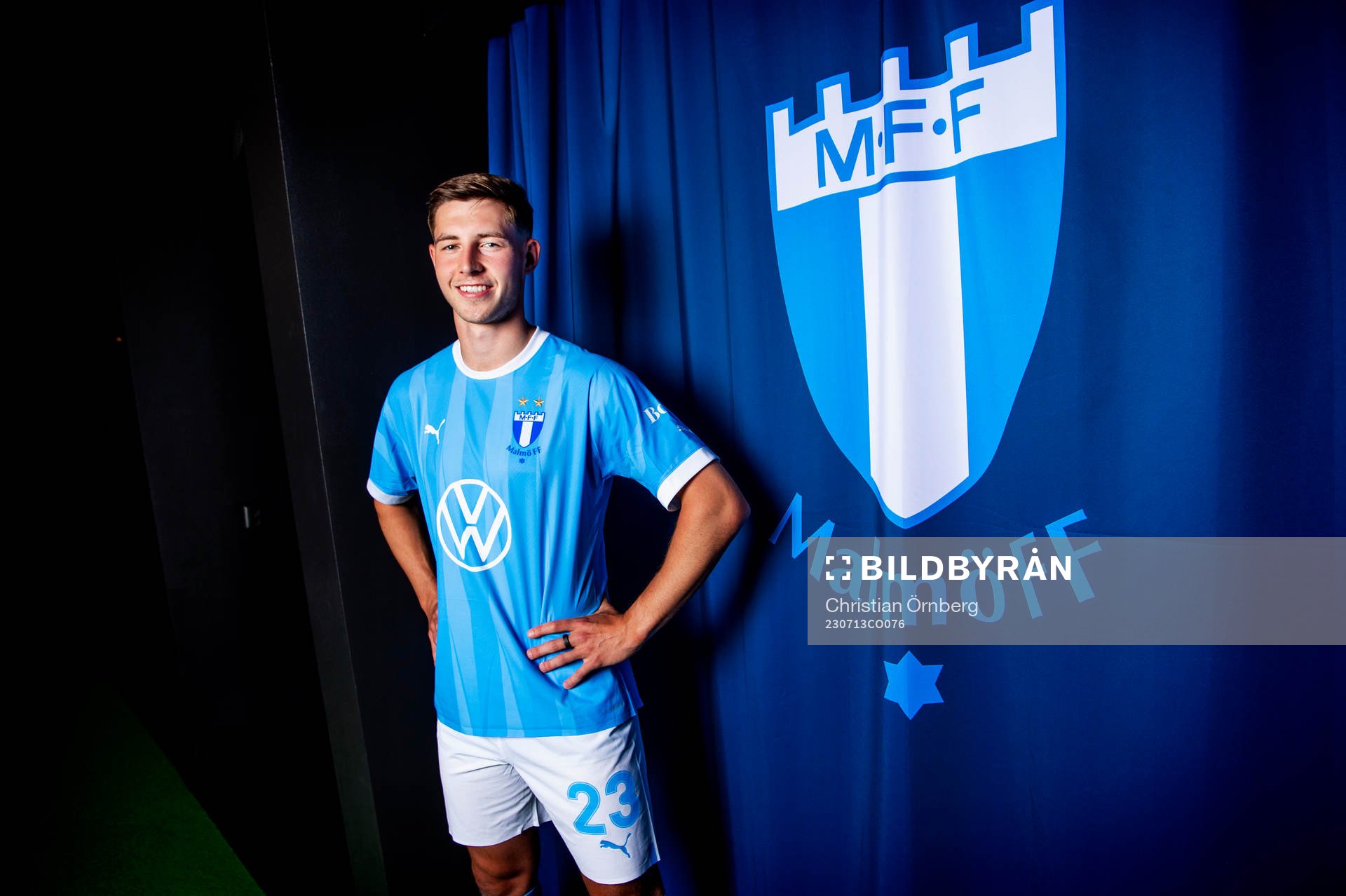 Malmö FF presenterar Lasse Berg Johnsen som ny spelare.