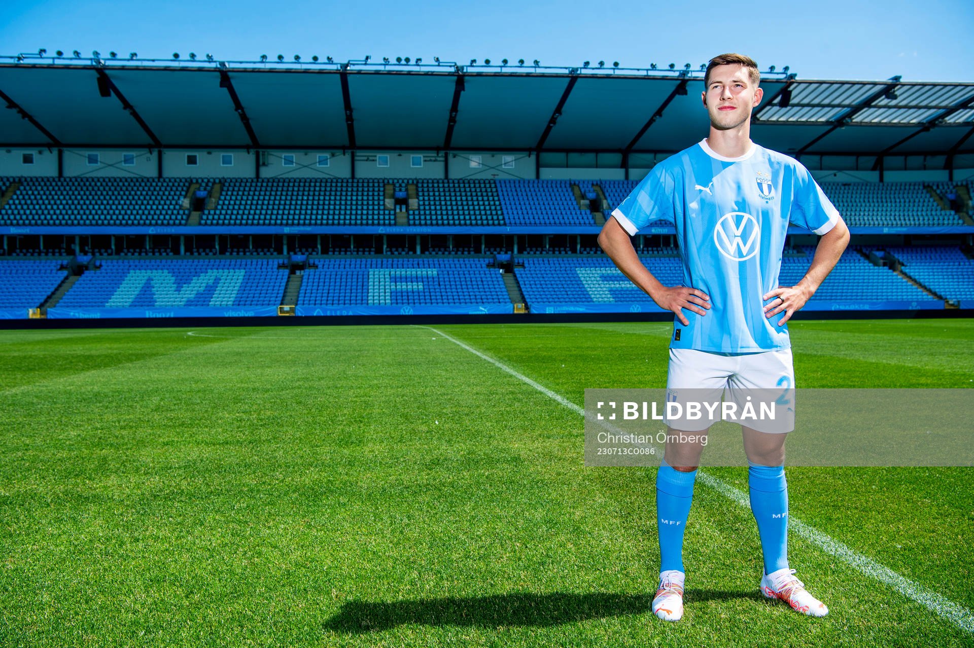 Malmö FF presenterar Lasse Berg Johnsen som ny spelare.
