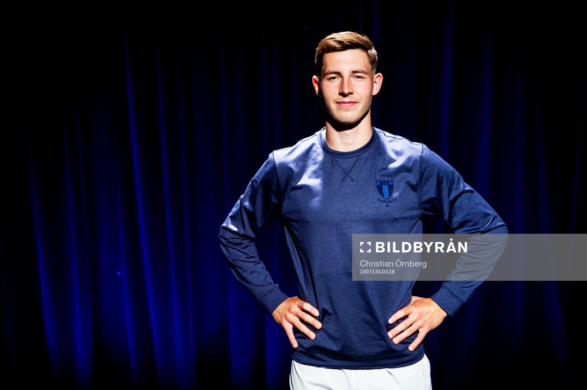 Malmö FF presenterar Lasse Berg Johnsen som ny spelare. Lasse Berg Johnsen under en porträttfotografering med Malmö FF den 13 juli 2023 i Malmö.