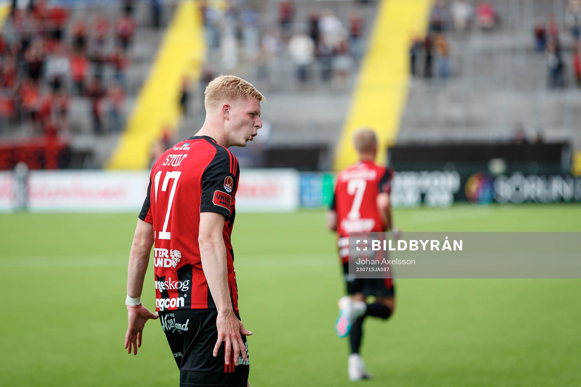Östersunds Malcolm Stolt jublar