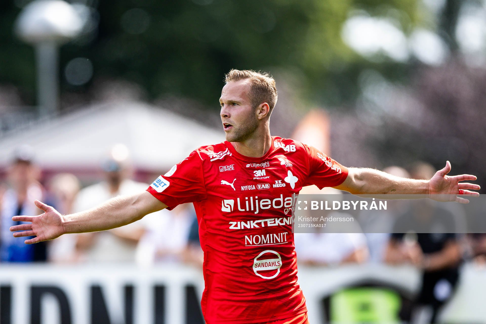 Värnamos Gustav Engvall jublar