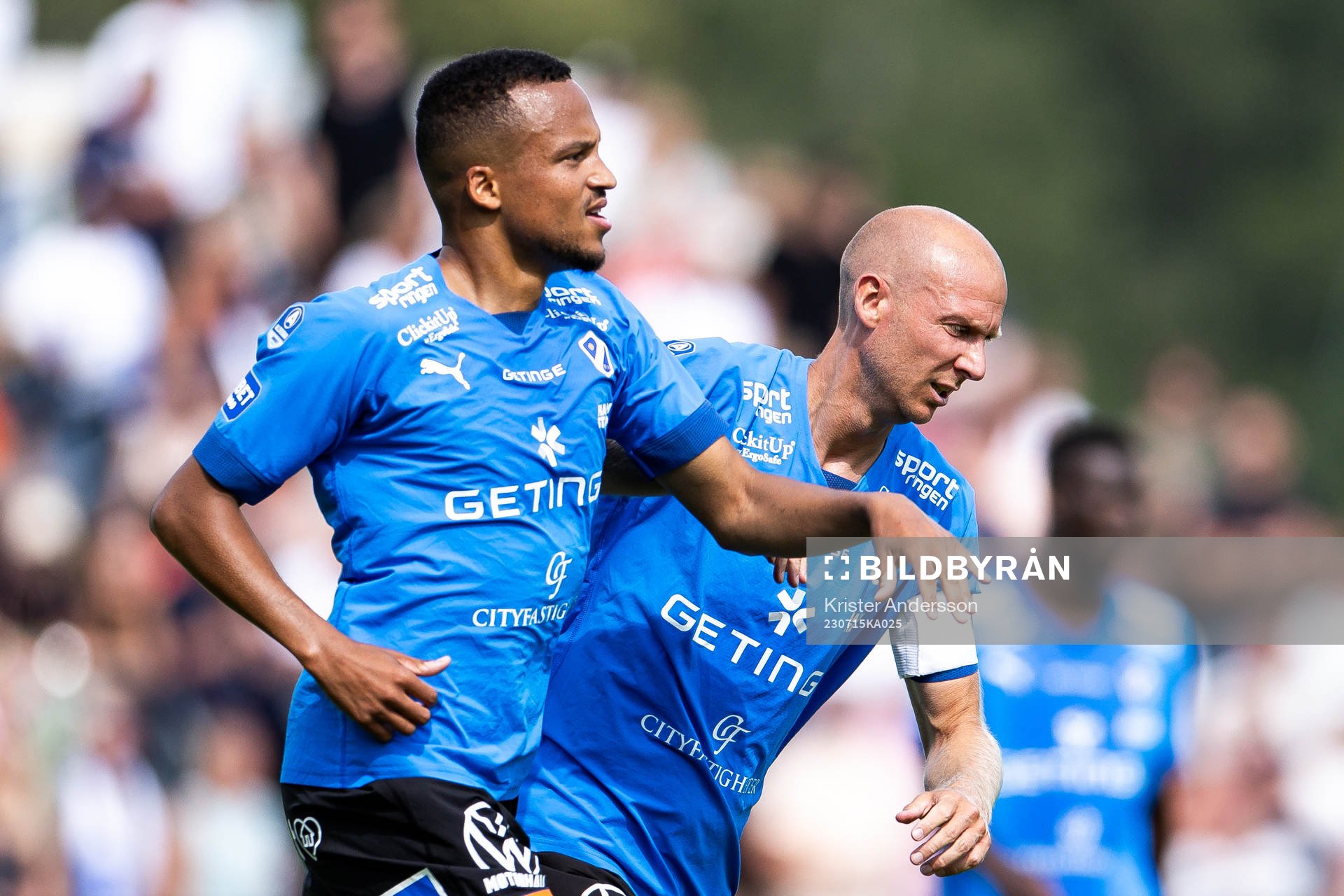Halmstads Marcus Olsson och Andreas Johansson jublar
