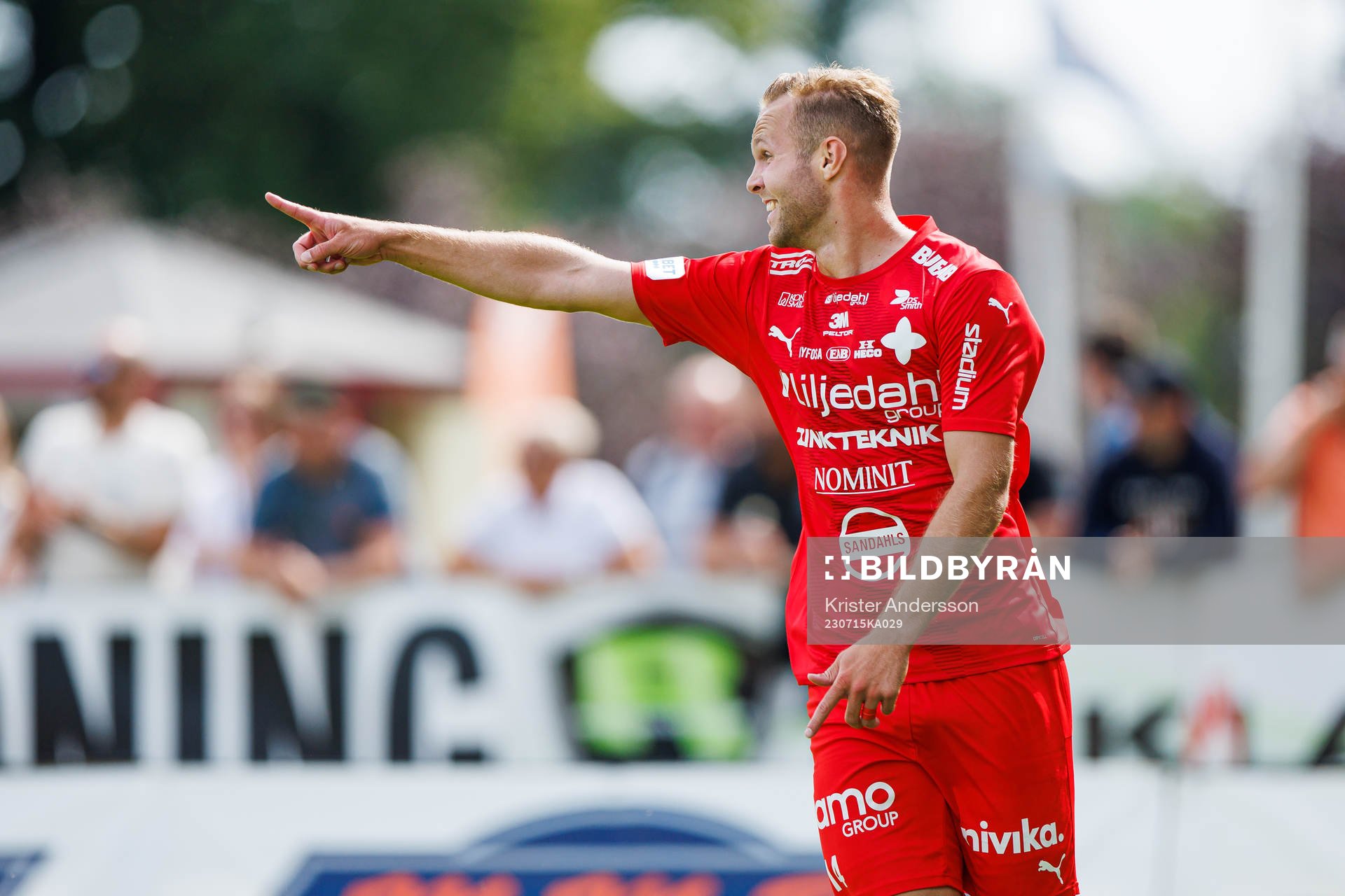 Värnamos Gustav Engvall jublar