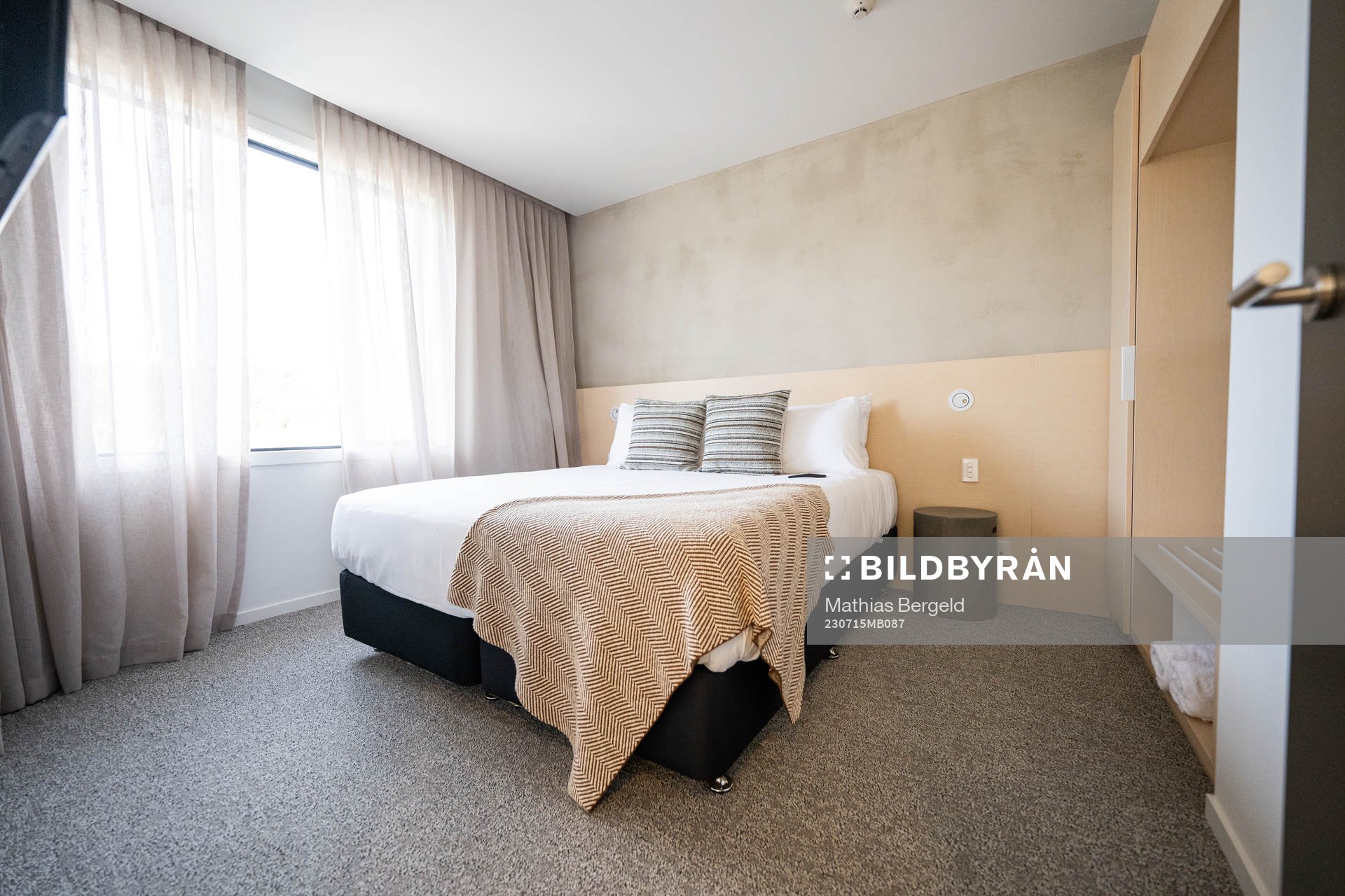 A bedroom in an apartment