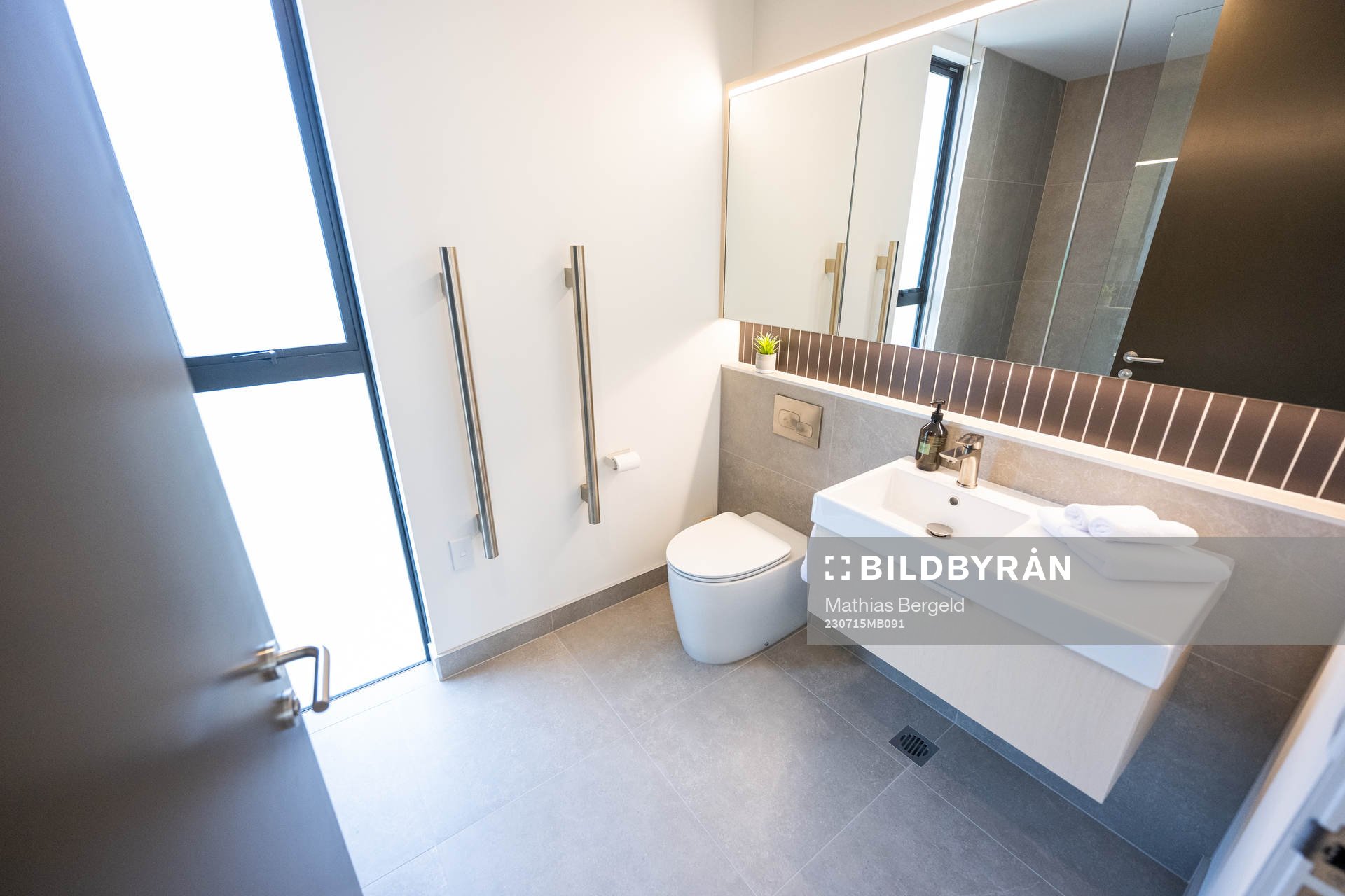 The bathroom of an apartment