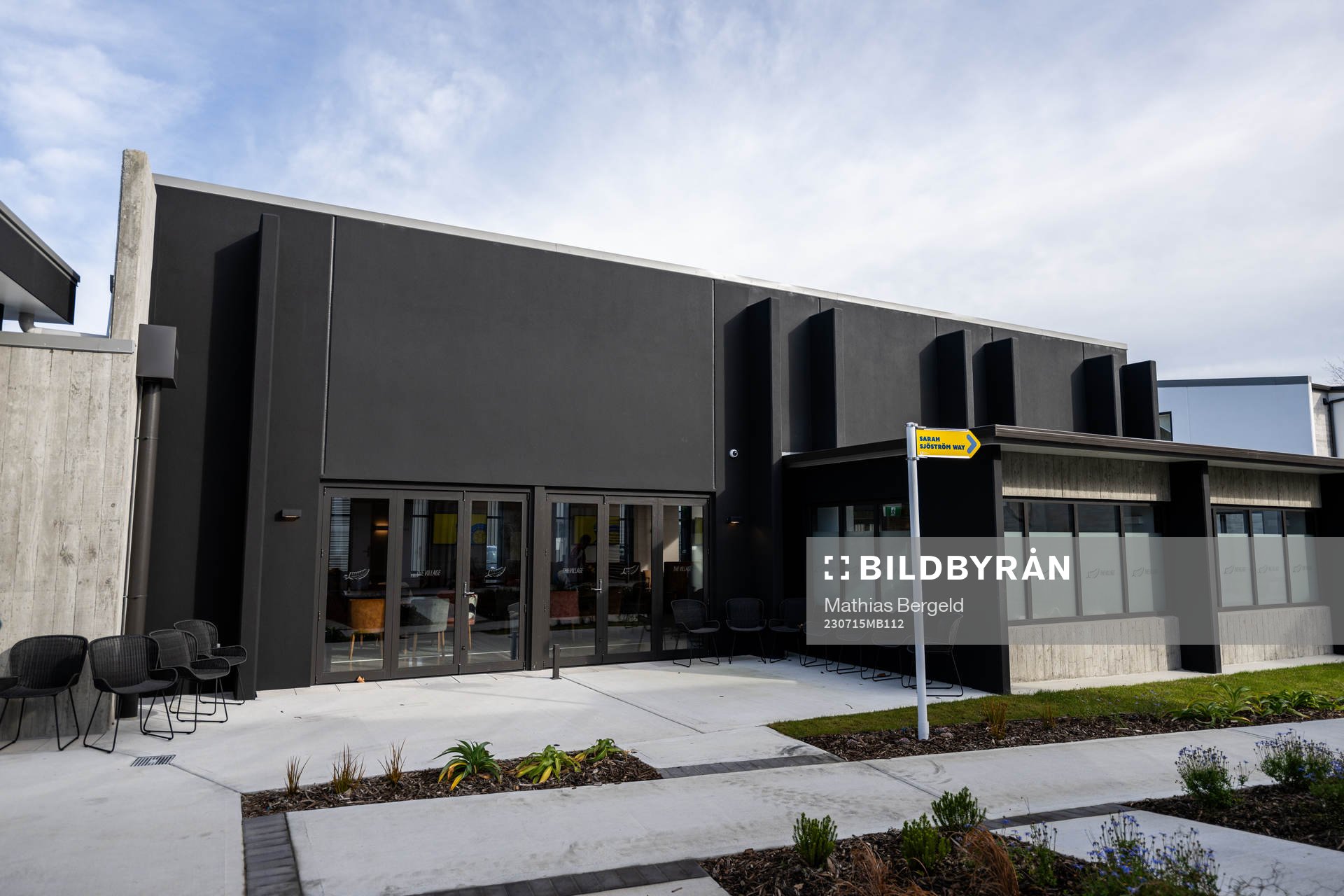 Exterior view of the restaurant and social area
