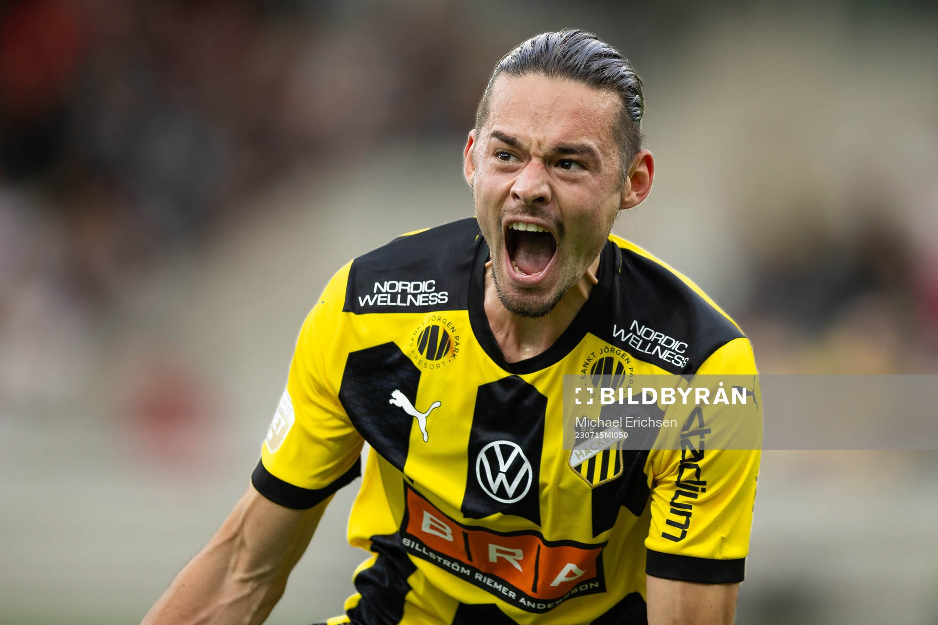 Häckens Amor Layouni jublar