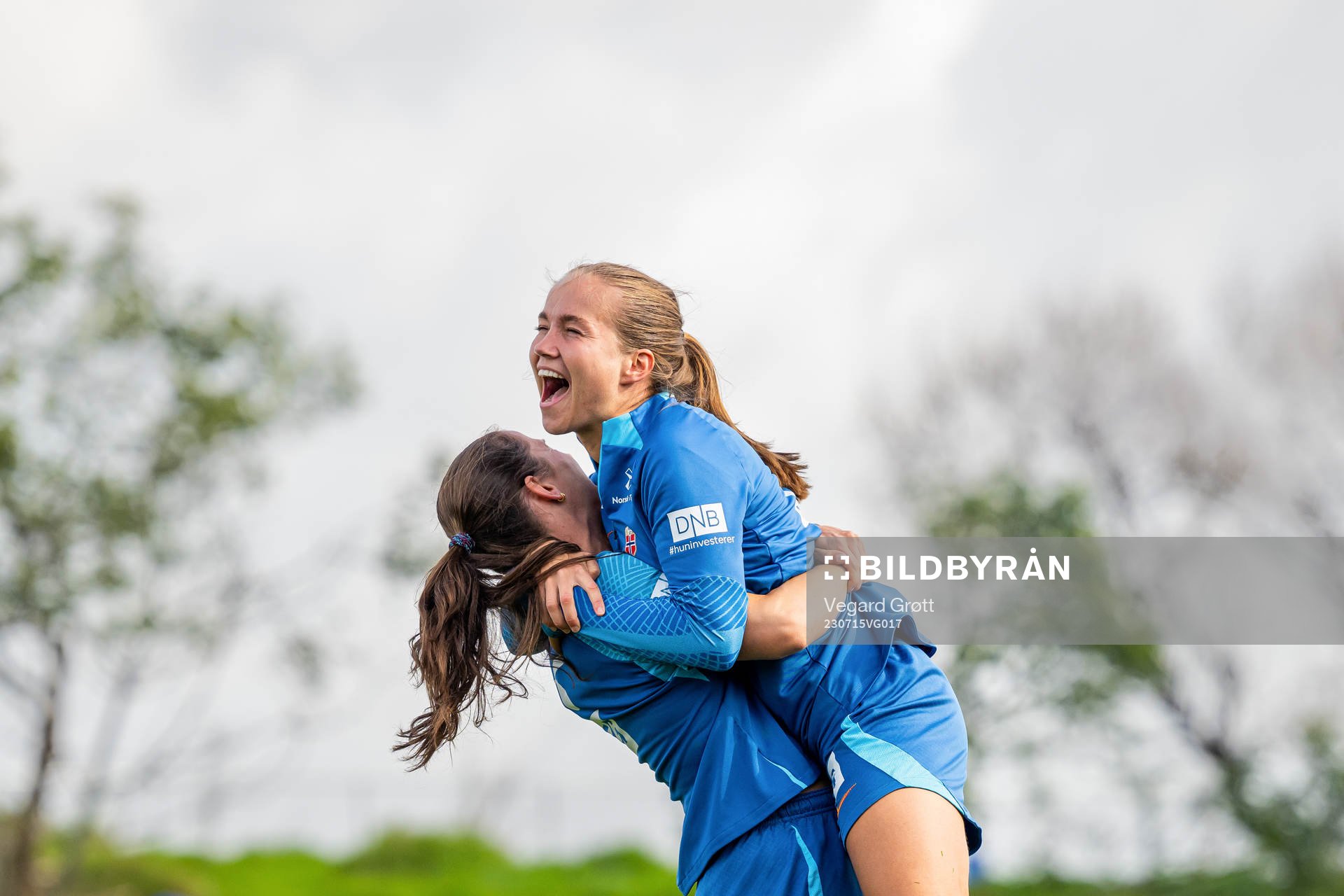 Tuva Hansen and Guro Reiten of the Norwegian women’s national football team during a training session ahead of the FIFA Women's World Cup on July 15, 2023 in Auckland.