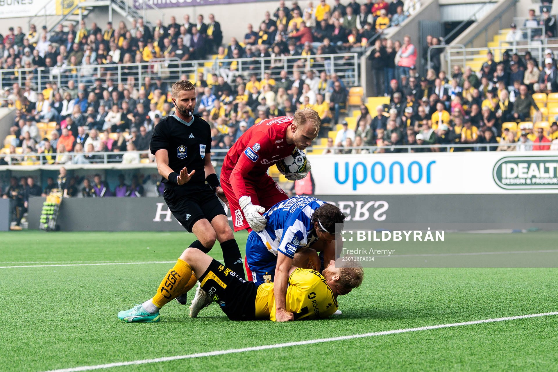 IFK Göteborgs målvakt Pontus Dahlberg och Gustav Svensson