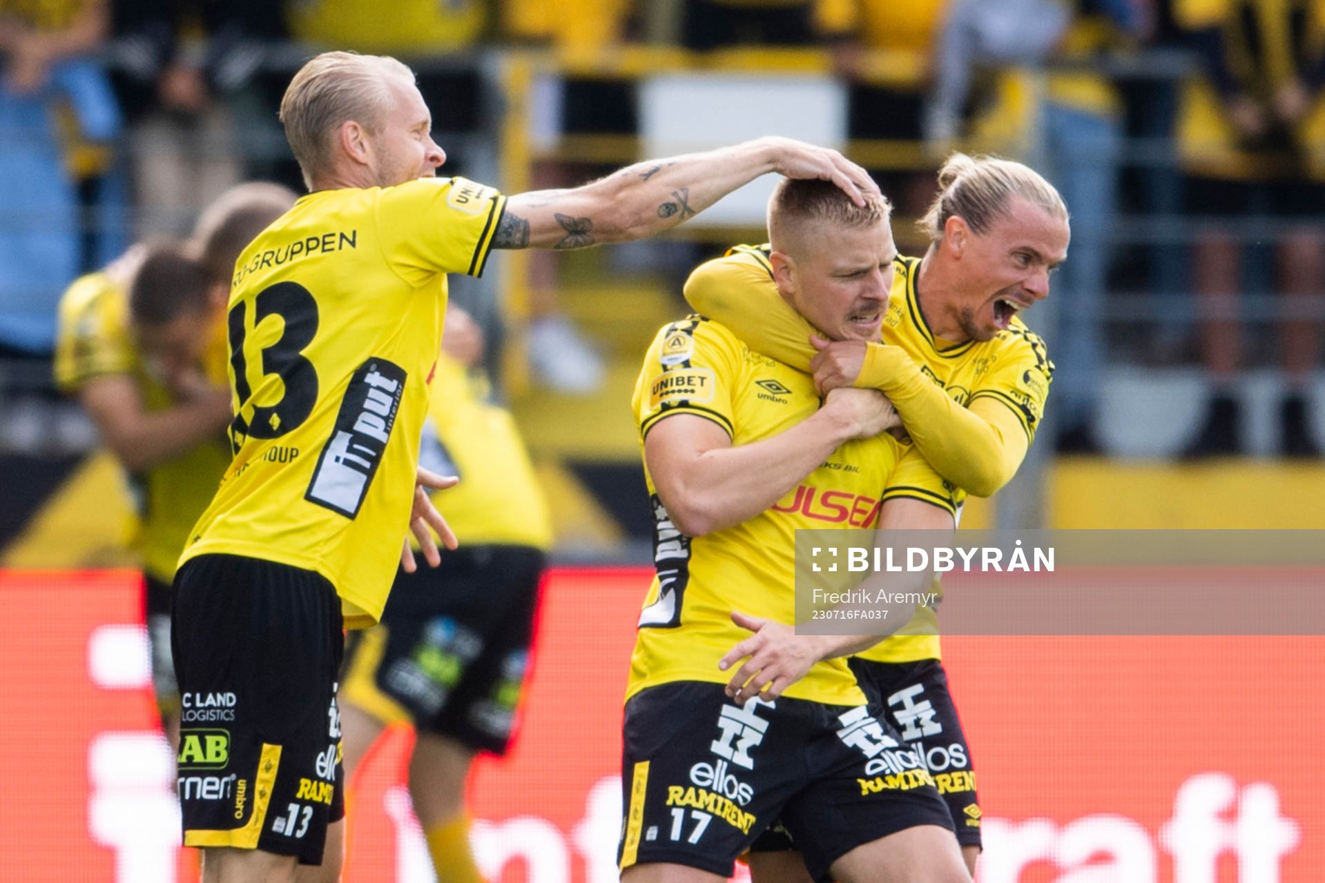 Elfsborgs Johan Larsson, målskytten Per Frick och Niklas