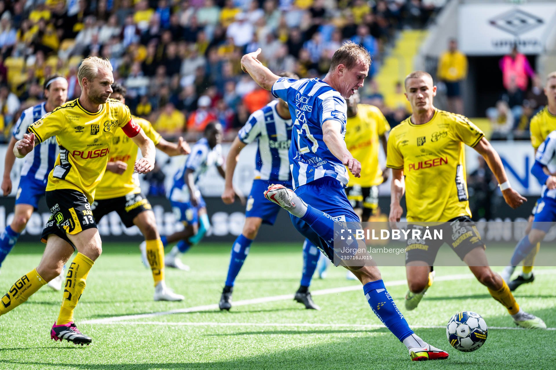 Elfsborgs Johan Larsson och Gustaf Lagerbielke mot IFK