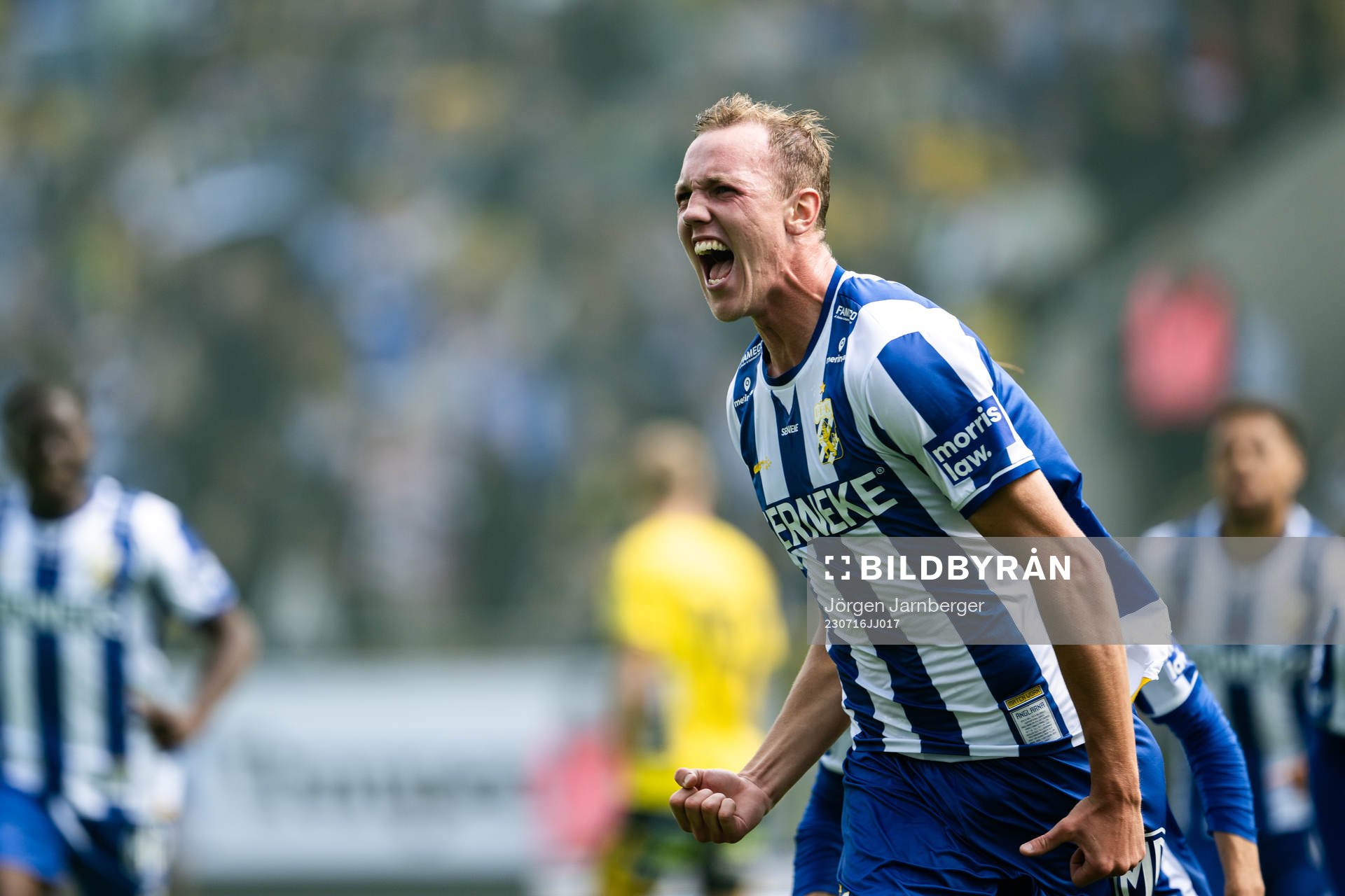 IFK Göteborgs Adam Carlén jublar