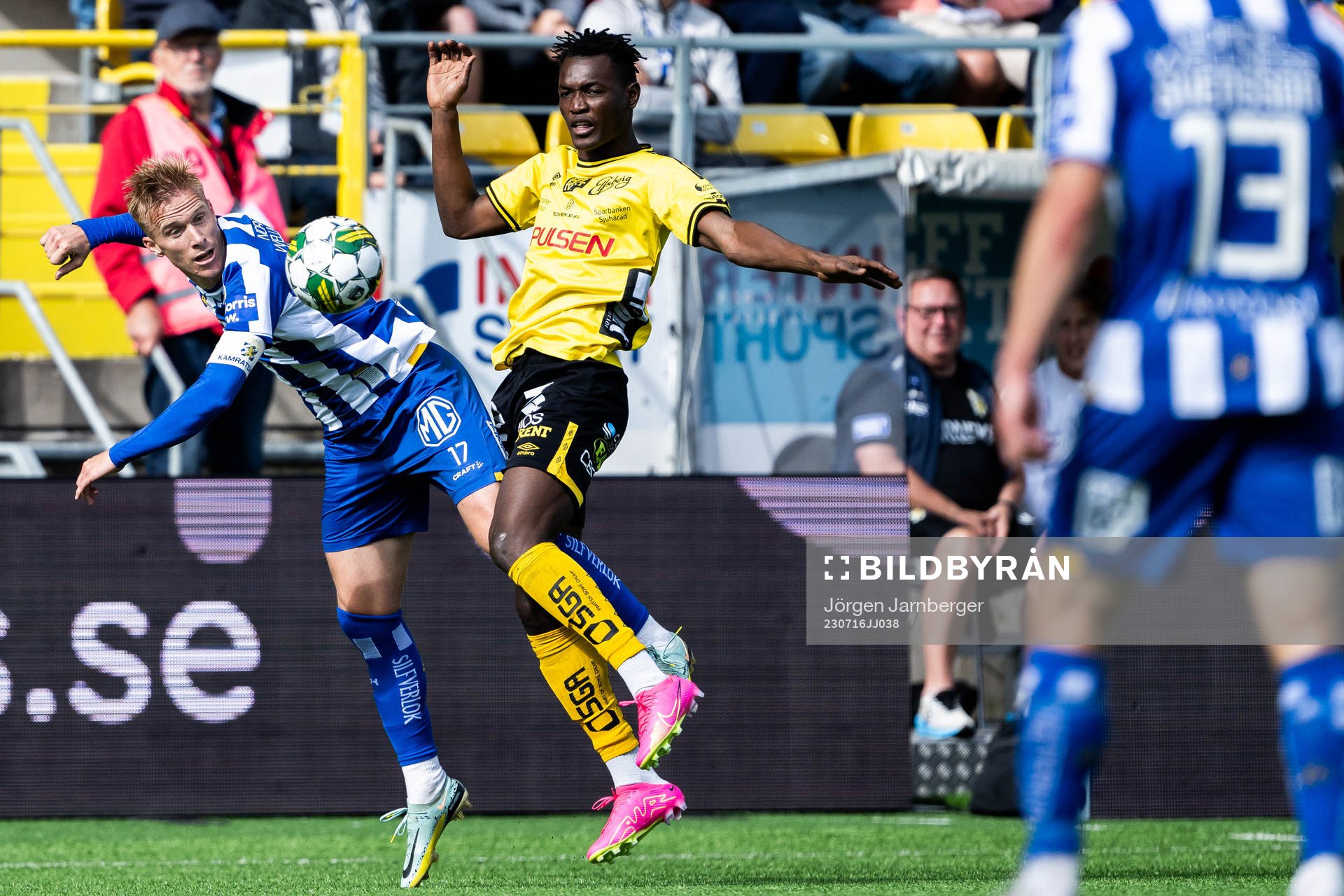 IFK Göteborgs Oscar Wendt och Elfsborgs Jalal Abdullai