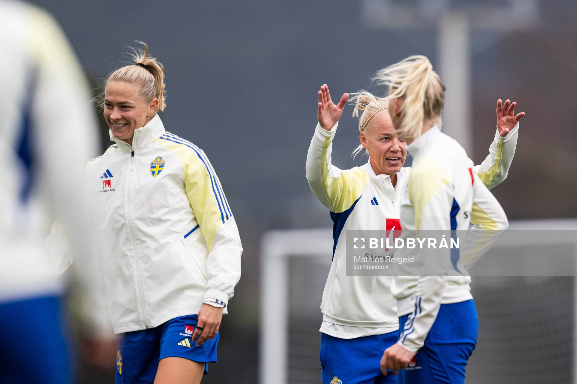 Fridolina Rolfö, Caroline Seger and Stina Blackstenius of