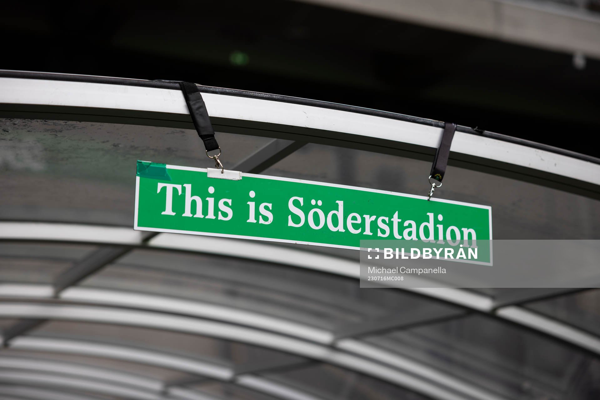 En skylt som det står “This is Söderstadion”