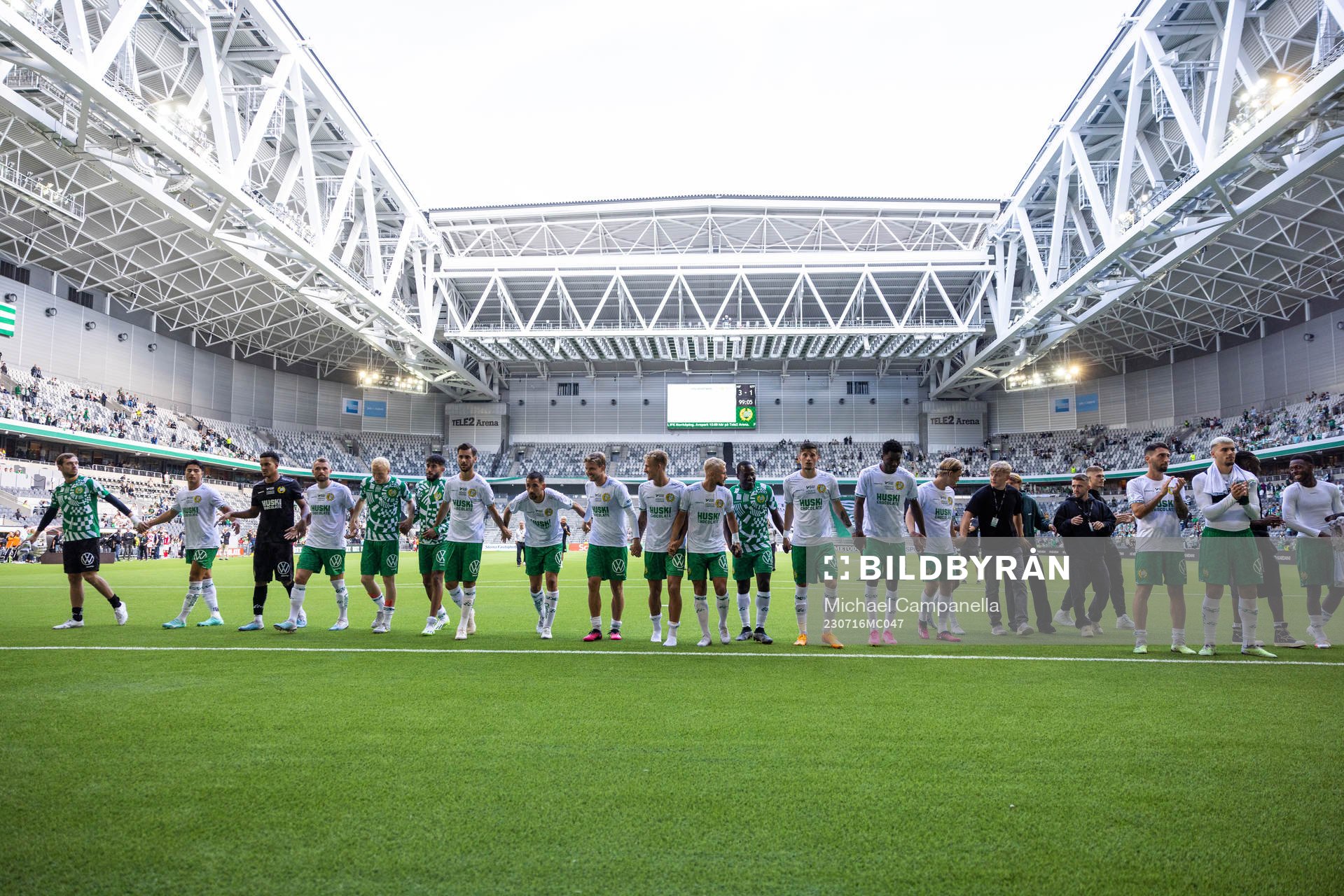 Hammarbys spelarna tackar publiken