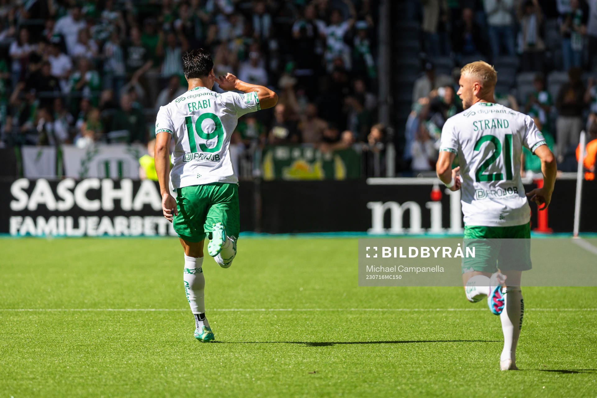 Hammarbys Jusef Erabi och Simon Strand jublar