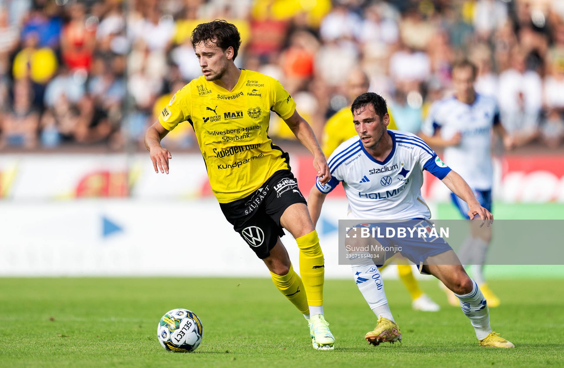 Mjällbys Colin Rösler och IFK Norrköpings Vito