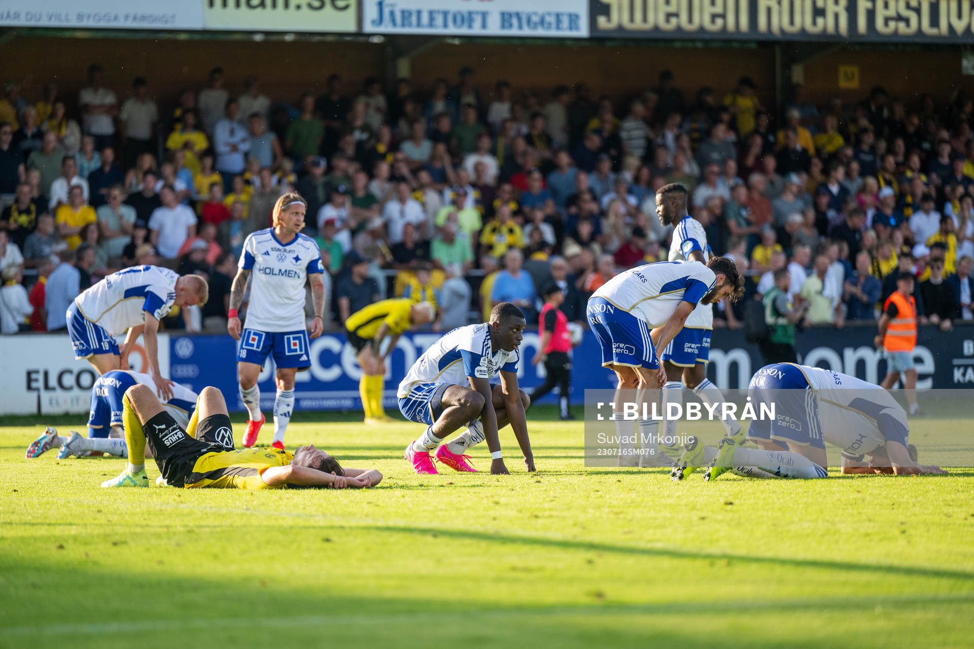 Mjällbys Colin Rösler deppar medan IFK Norrköpings