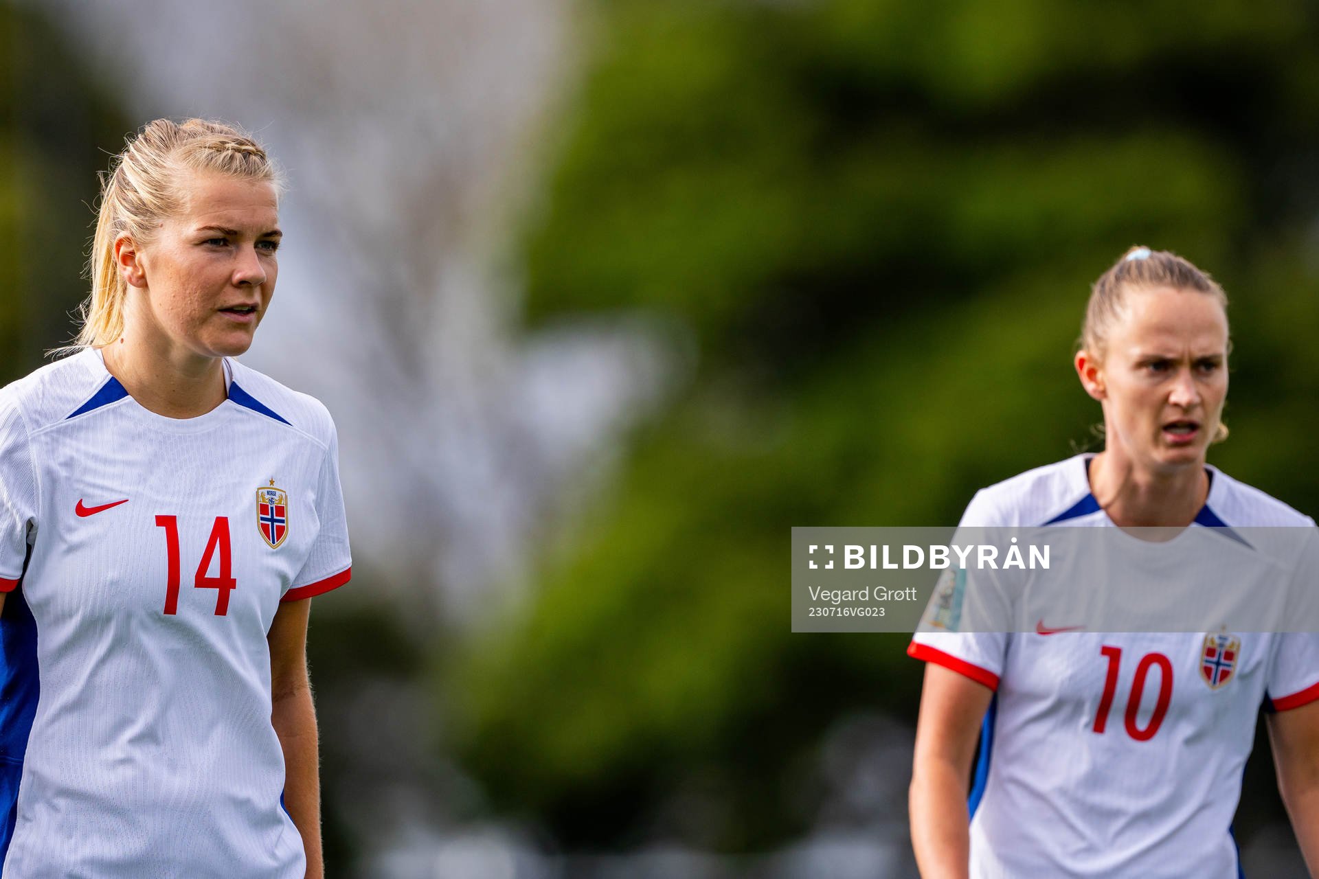 Ada Hegerberg and Caroline Graham Hansen of Norway