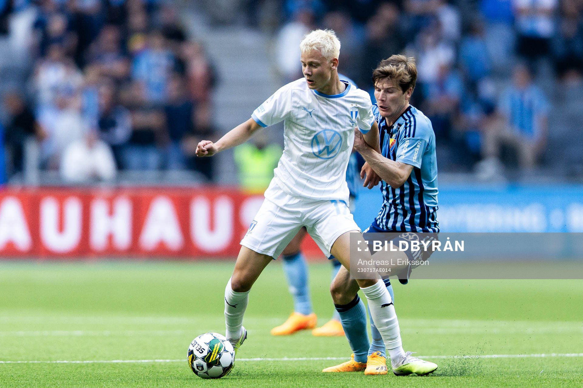 Malmö FFs Otto Rosengren och Djurgårdens Oliver Berg