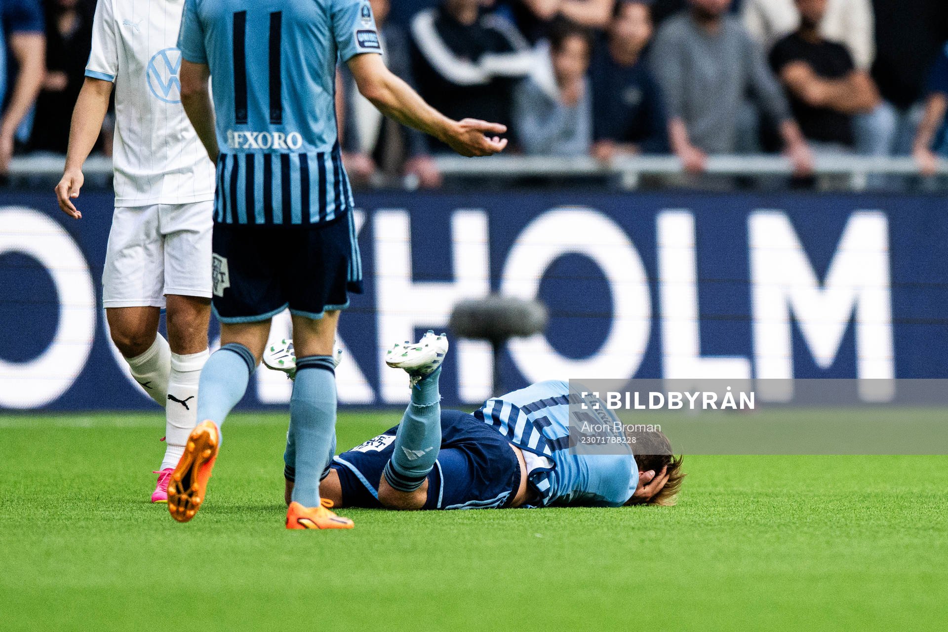 Djurgårdens Hampus Finndell har ont