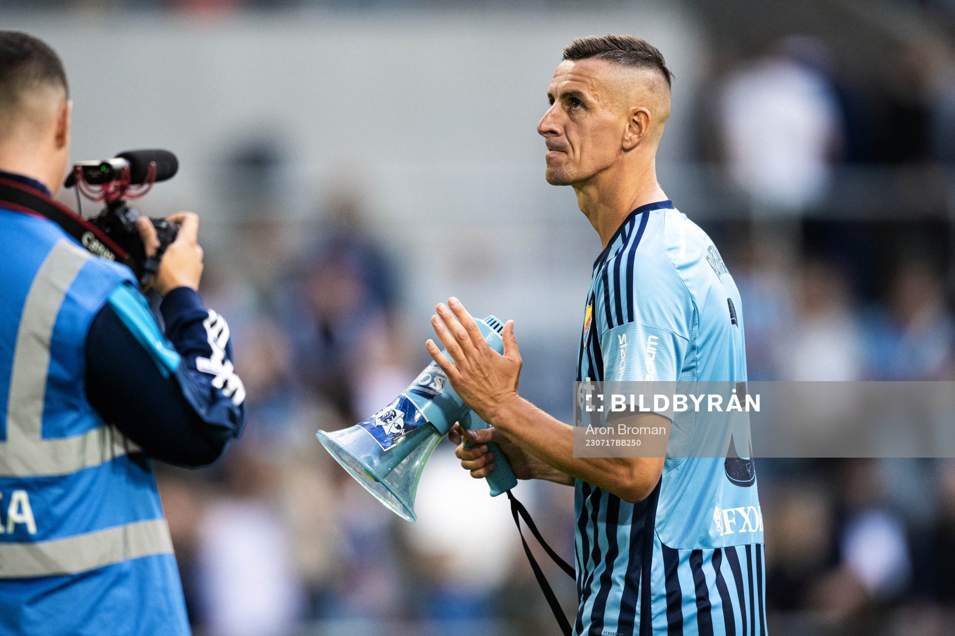 Djurgårdens Haris Radetinac jublar efter fotbollsmatchen i Allsvenskan mellan Djurgården och Malmö FF den 17 juli 2023 i Stockholm. 