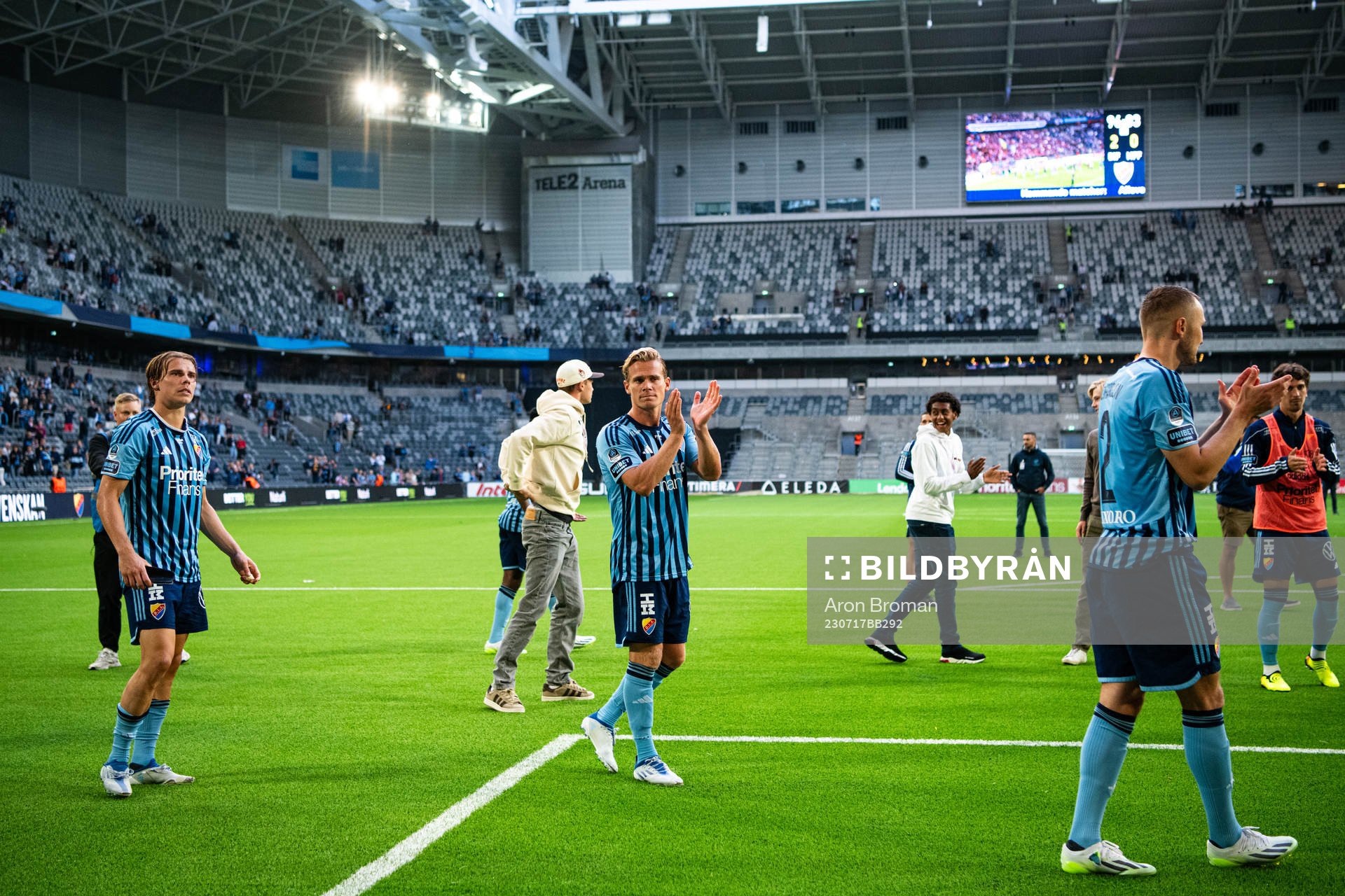 Djurgårdens Elias Andersson och Hampus Finndell  jublar