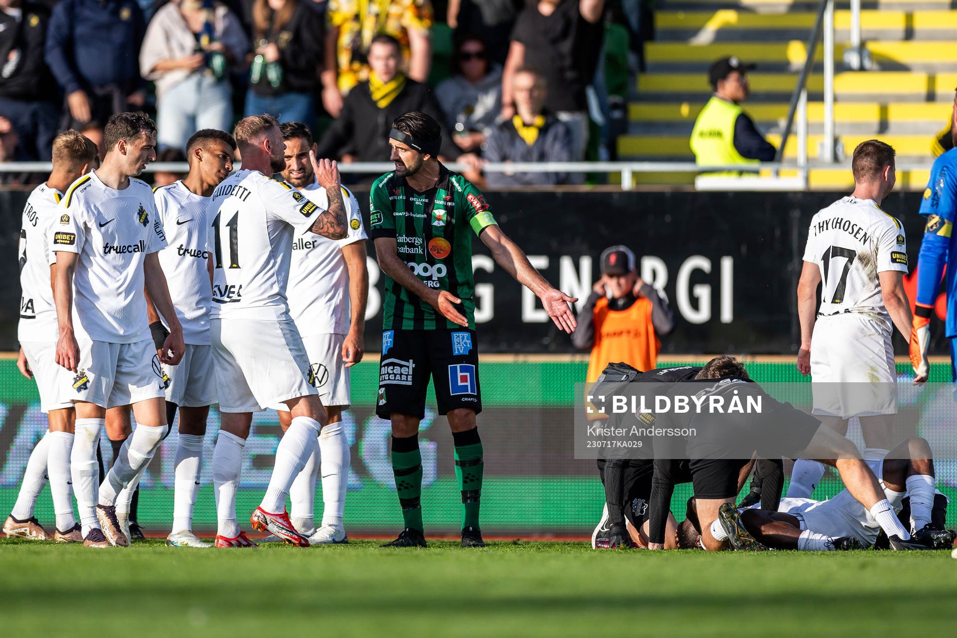 AIKs John Guidetti och Varbergs Oliver Stanisic
