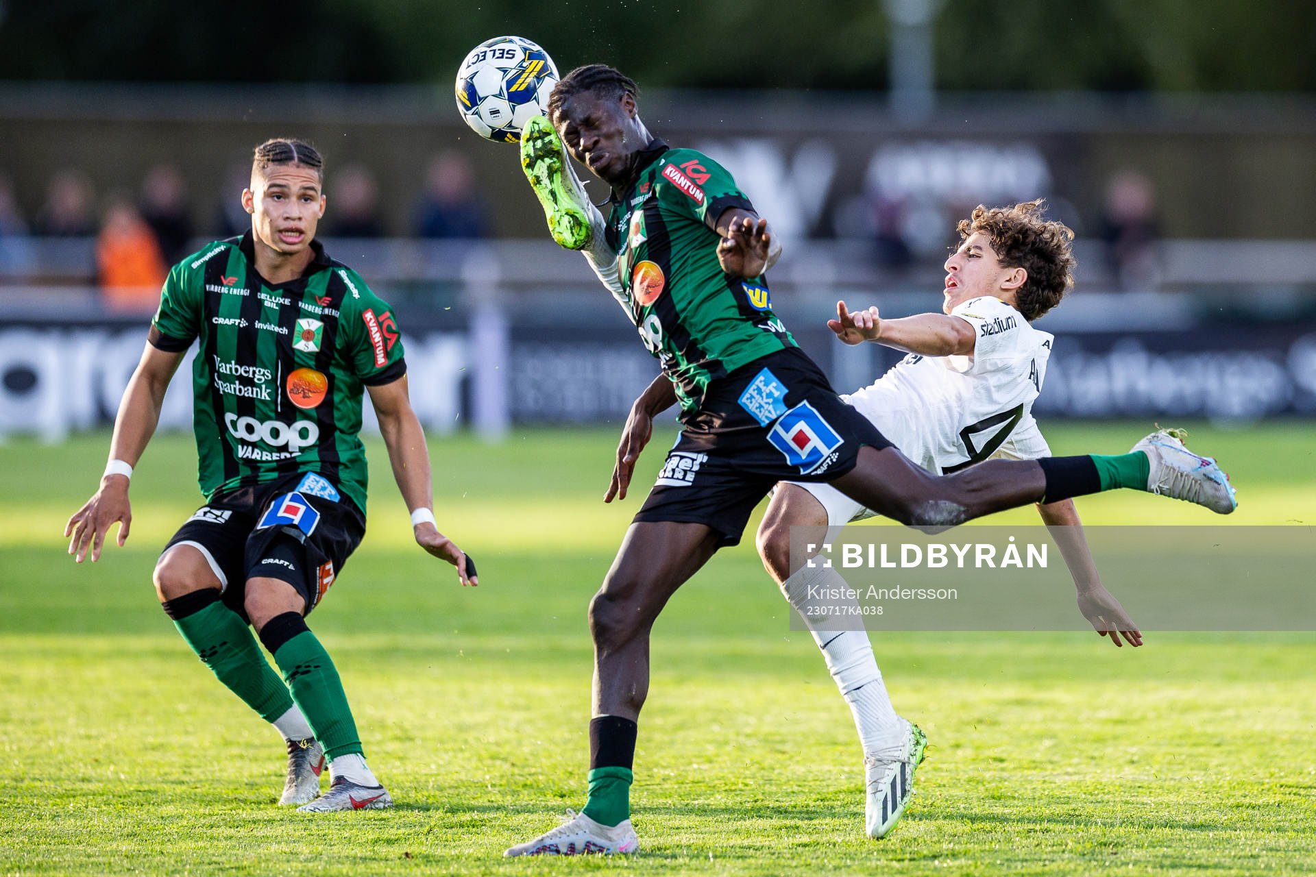 Varbergs Filipe Sisse och AIKs Taha Ayari