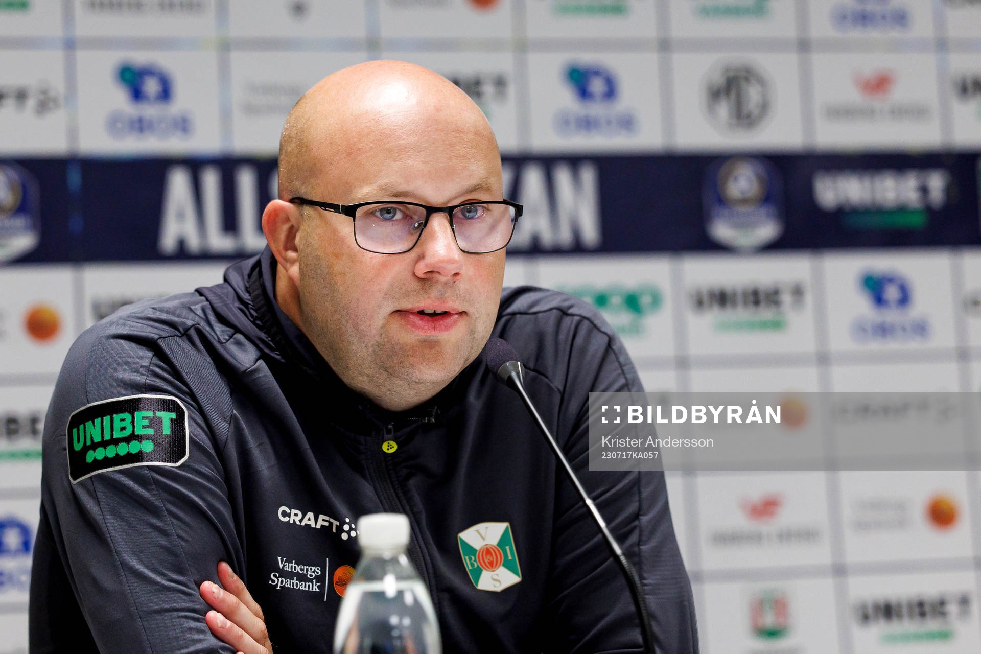 Varbergs tränare Martin Skogman på presskonferensen